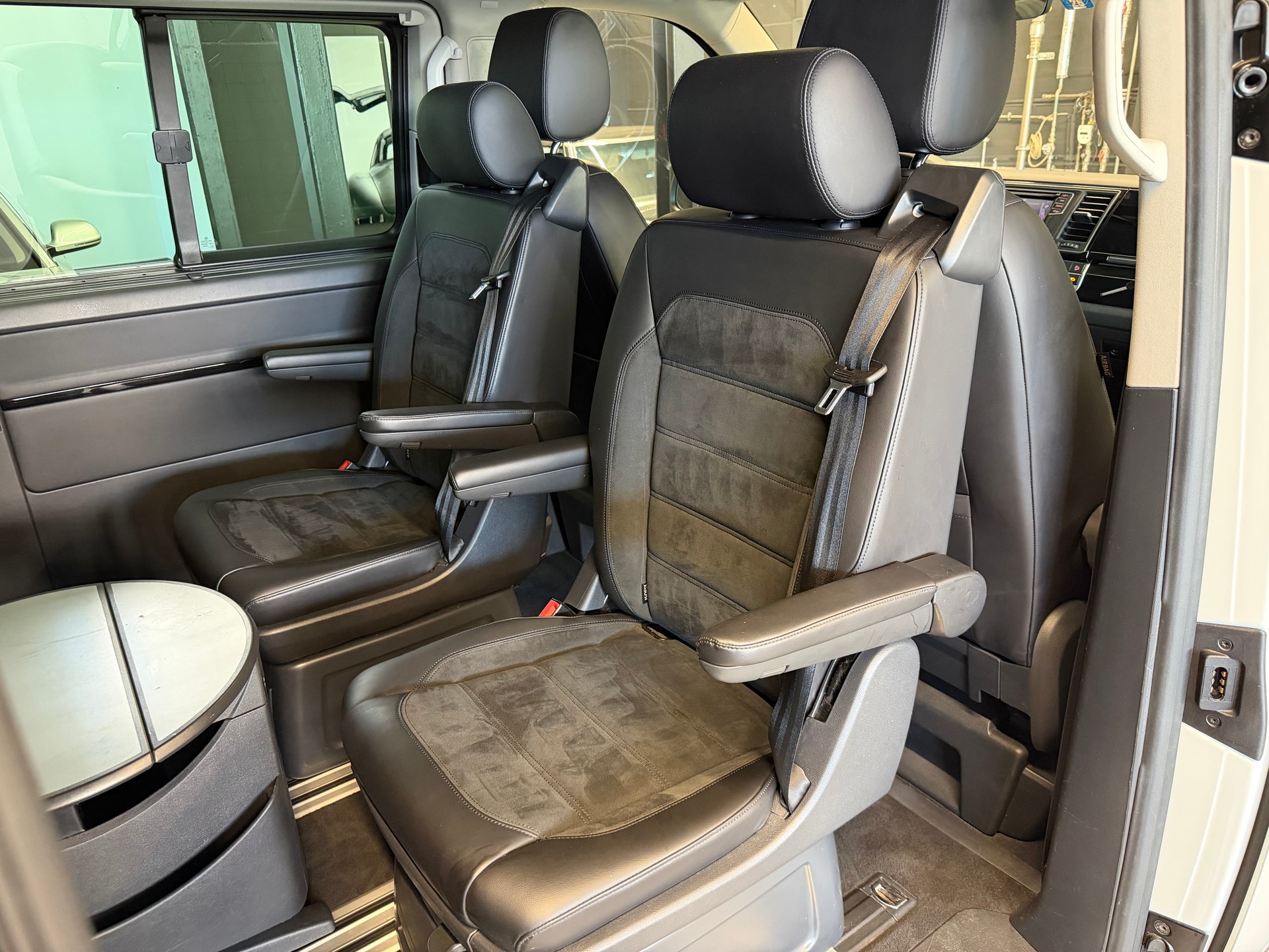VW T6 Multivan 2.0 Bi-TDI Highline Liberty 4Mot. DSG-image-23
