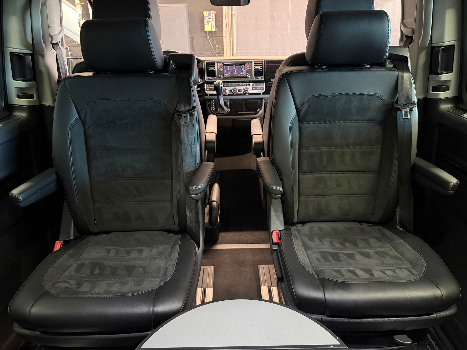 VW T6 Multivan 2.0 Bi-TDI Highline Liberty 4Mot. DSG-image-25