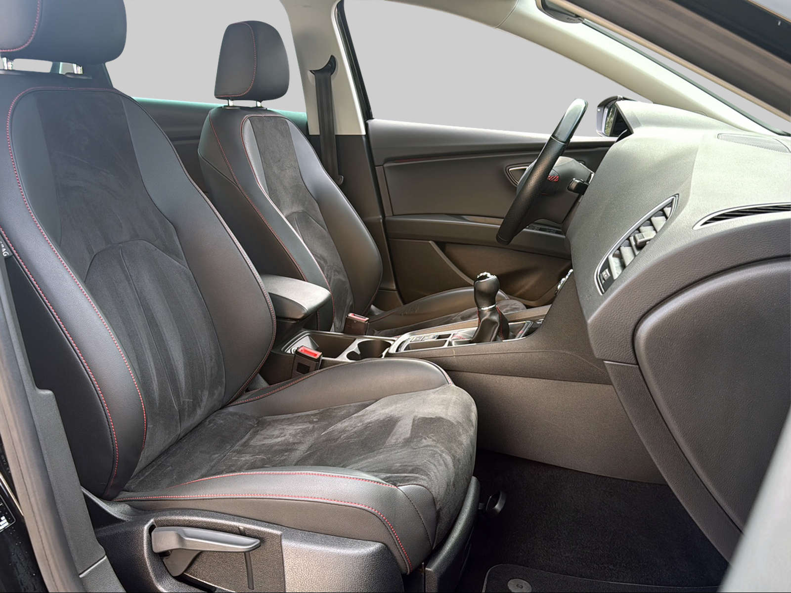 SEAT Leon ST 1.4 TSI ACT FR-image-14