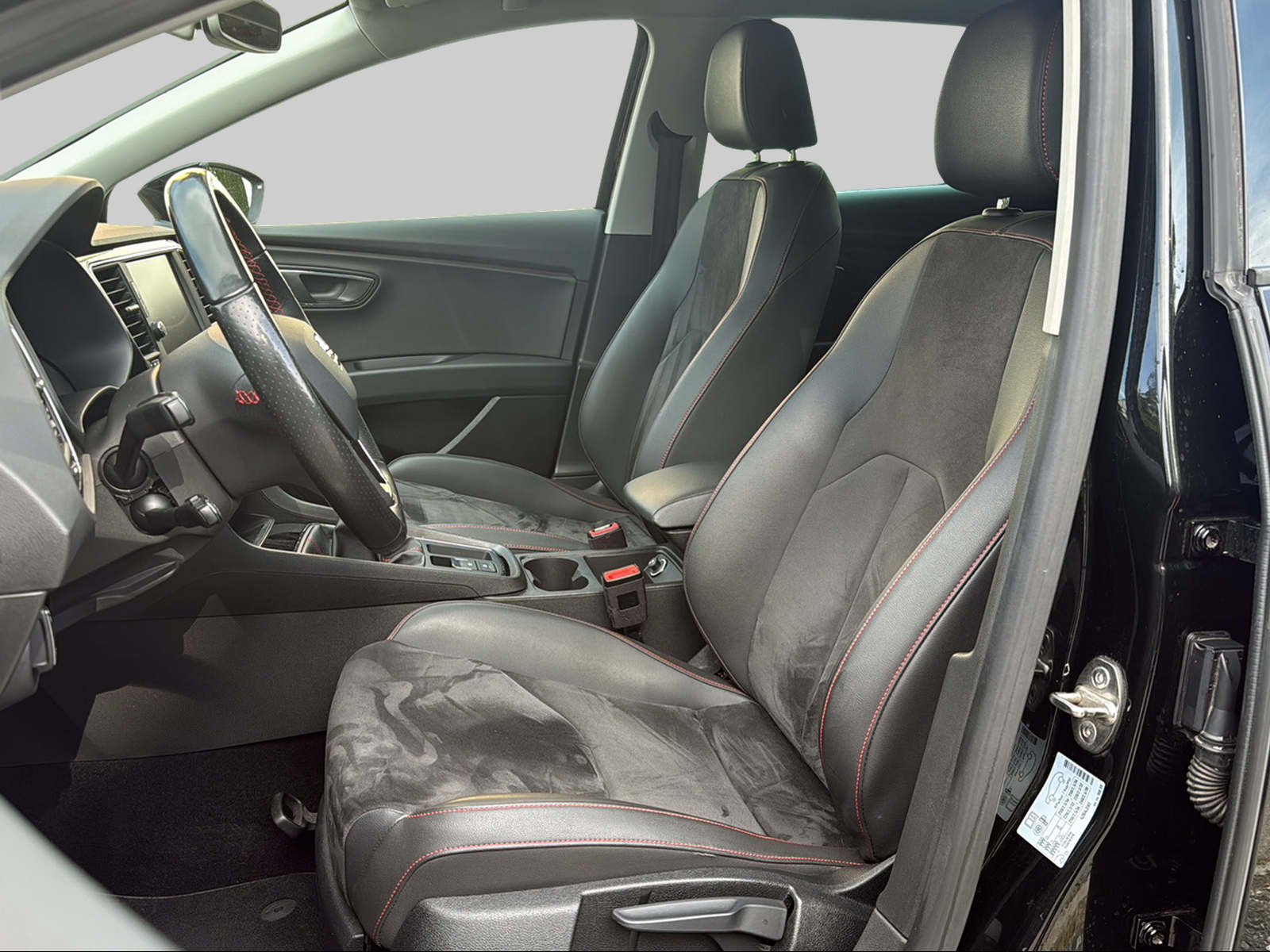 SEAT Leon ST 1.4 TSI ACT FR-image-6
