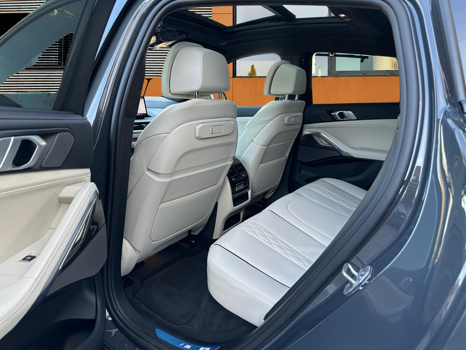 BMW X6 M60i M Sport Pro / Facelift -Top Ausstattung-image-8