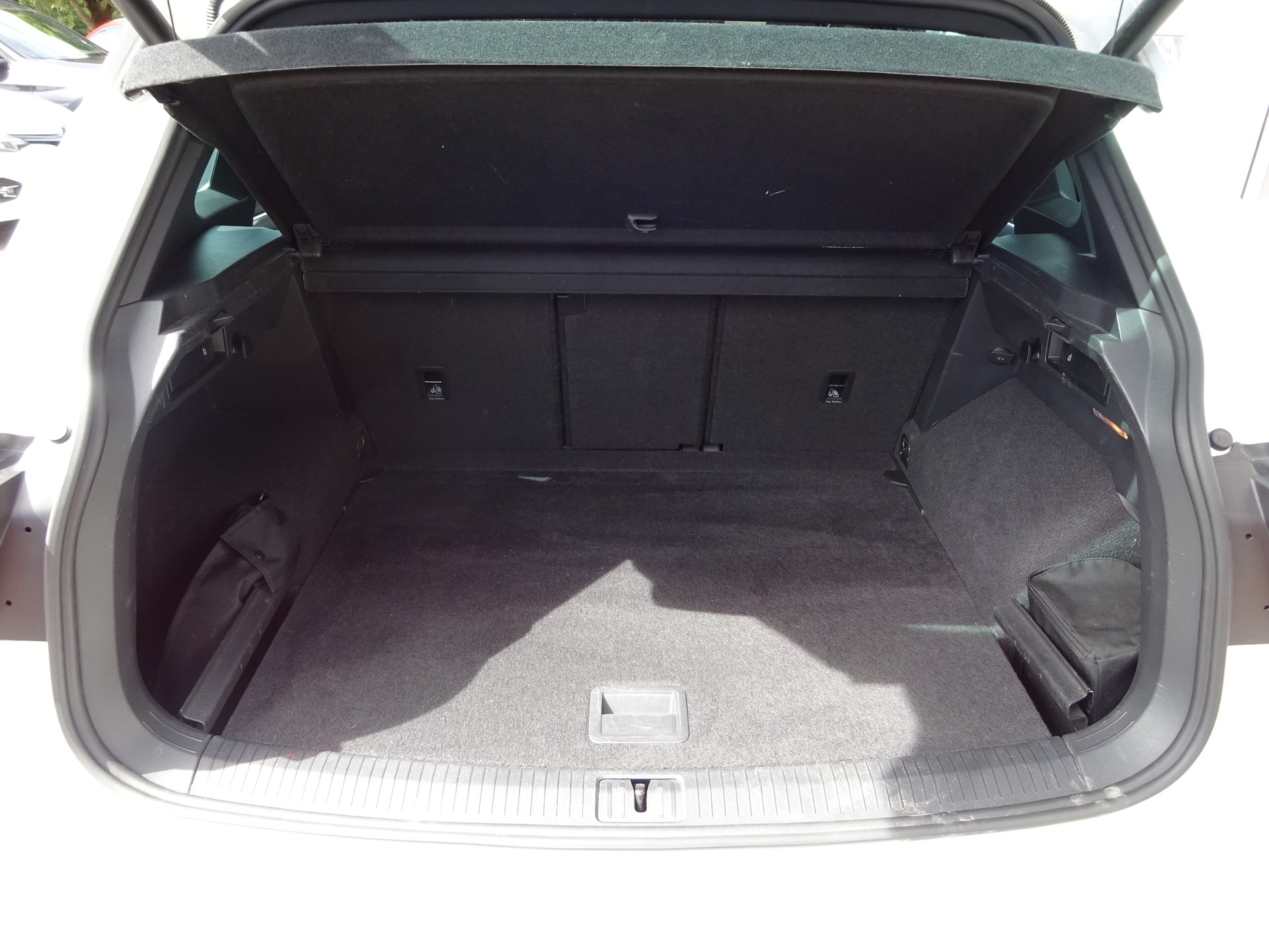 VW Tiguan 2.0 TDI SCR Highline 4Motion DSG-image-14