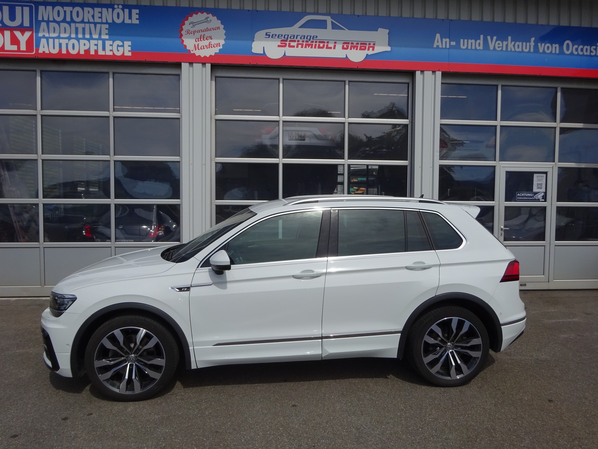 VW Tiguan 2.0 TDI SCR Highline 4Motion DSG-image-5
