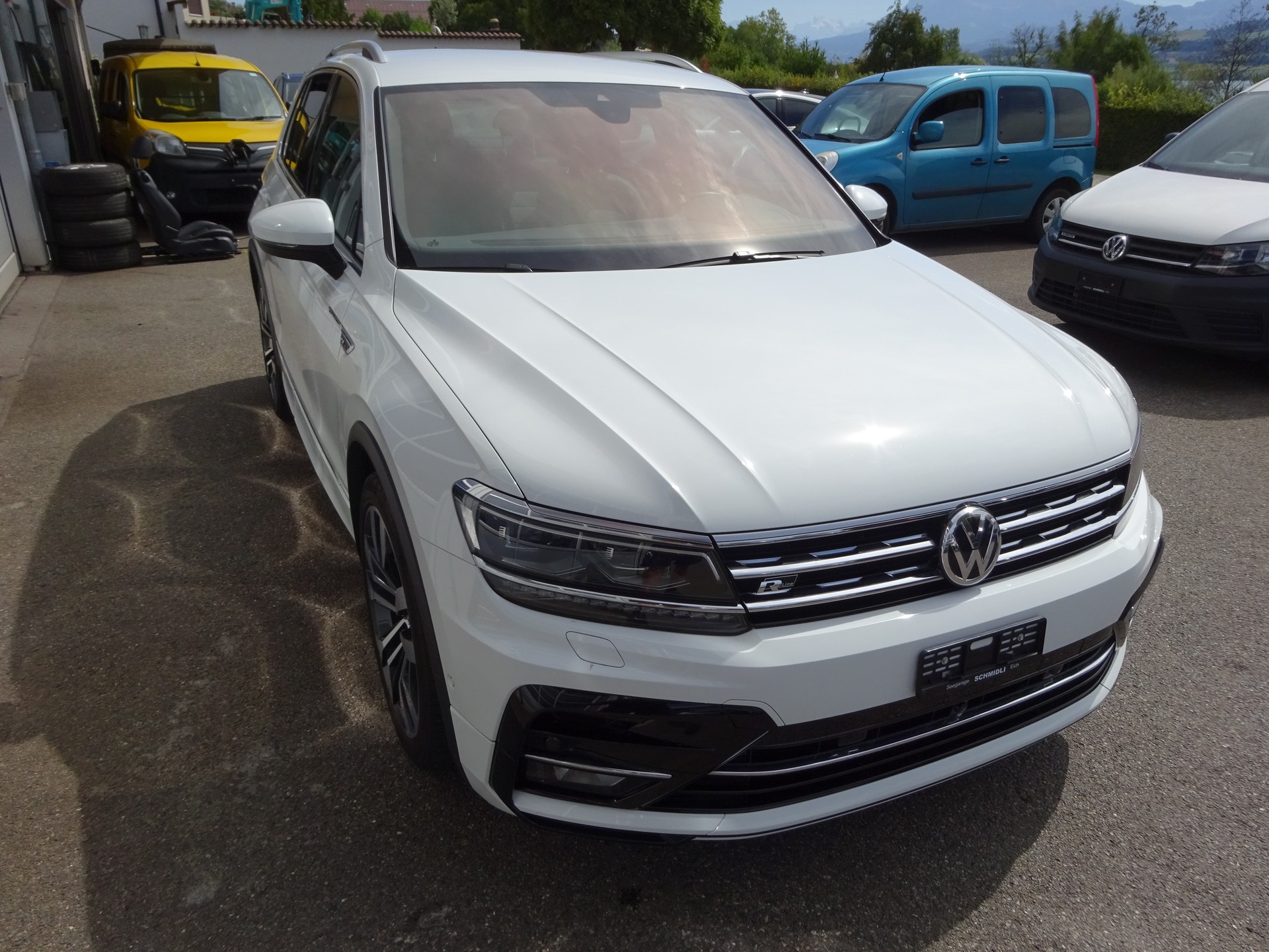 VW Tiguan 2.0 TDI SCR Highline 4Motion DSG-image-3