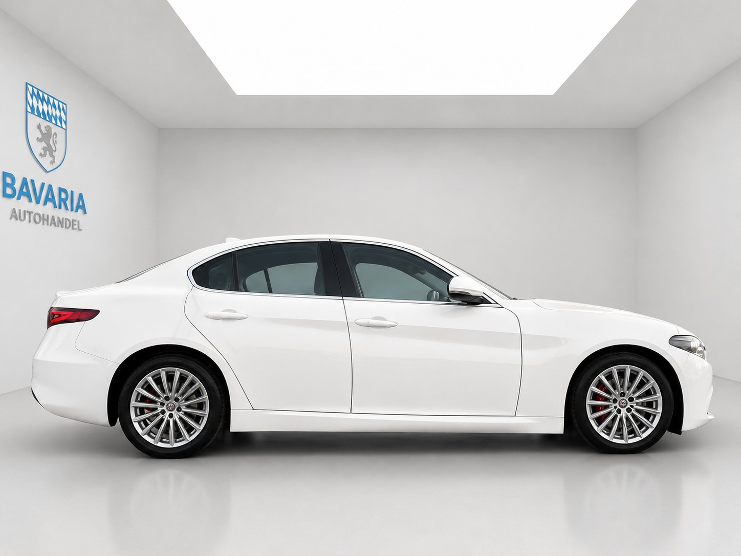 ALFA ROMEO Giulia 2.2 JTDM Super Automatic-image-6