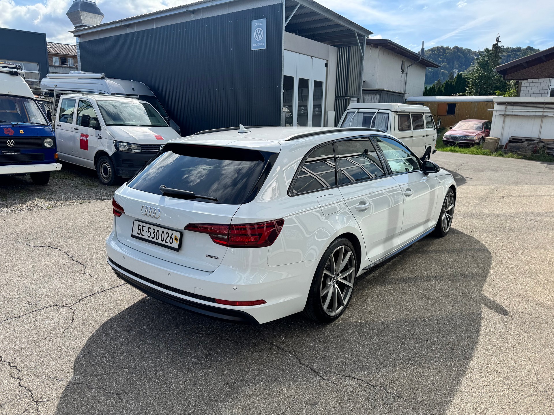 AUDI A4 Avant 2.0 TDI Sport quattro S-tronic-image-2