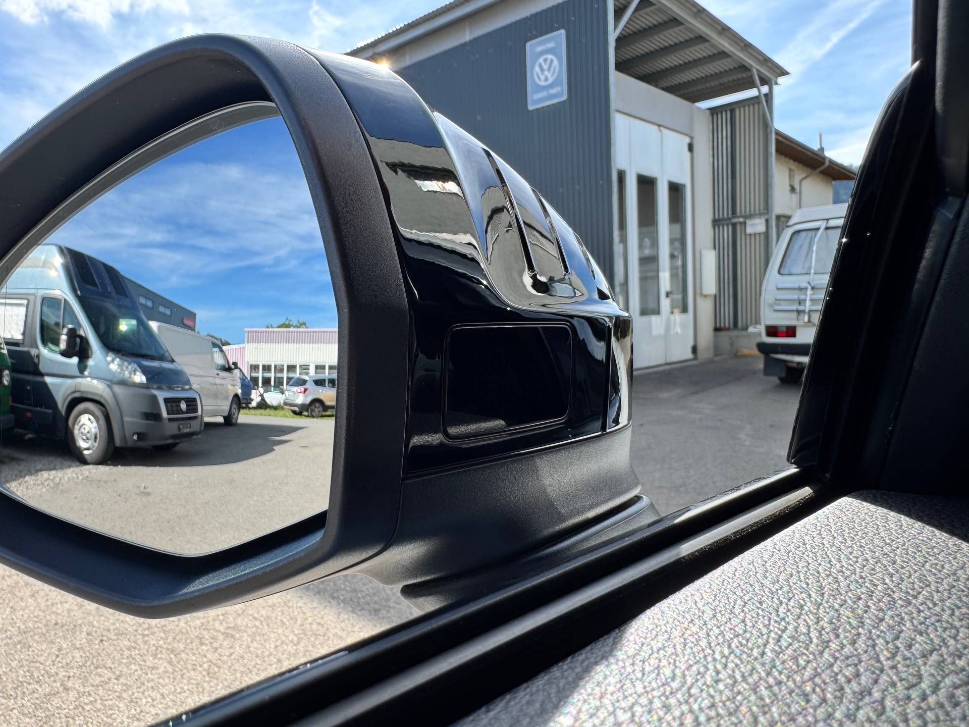 AUDI A4 Avant 2.0 TDI Sport quattro S-tronic-image-14