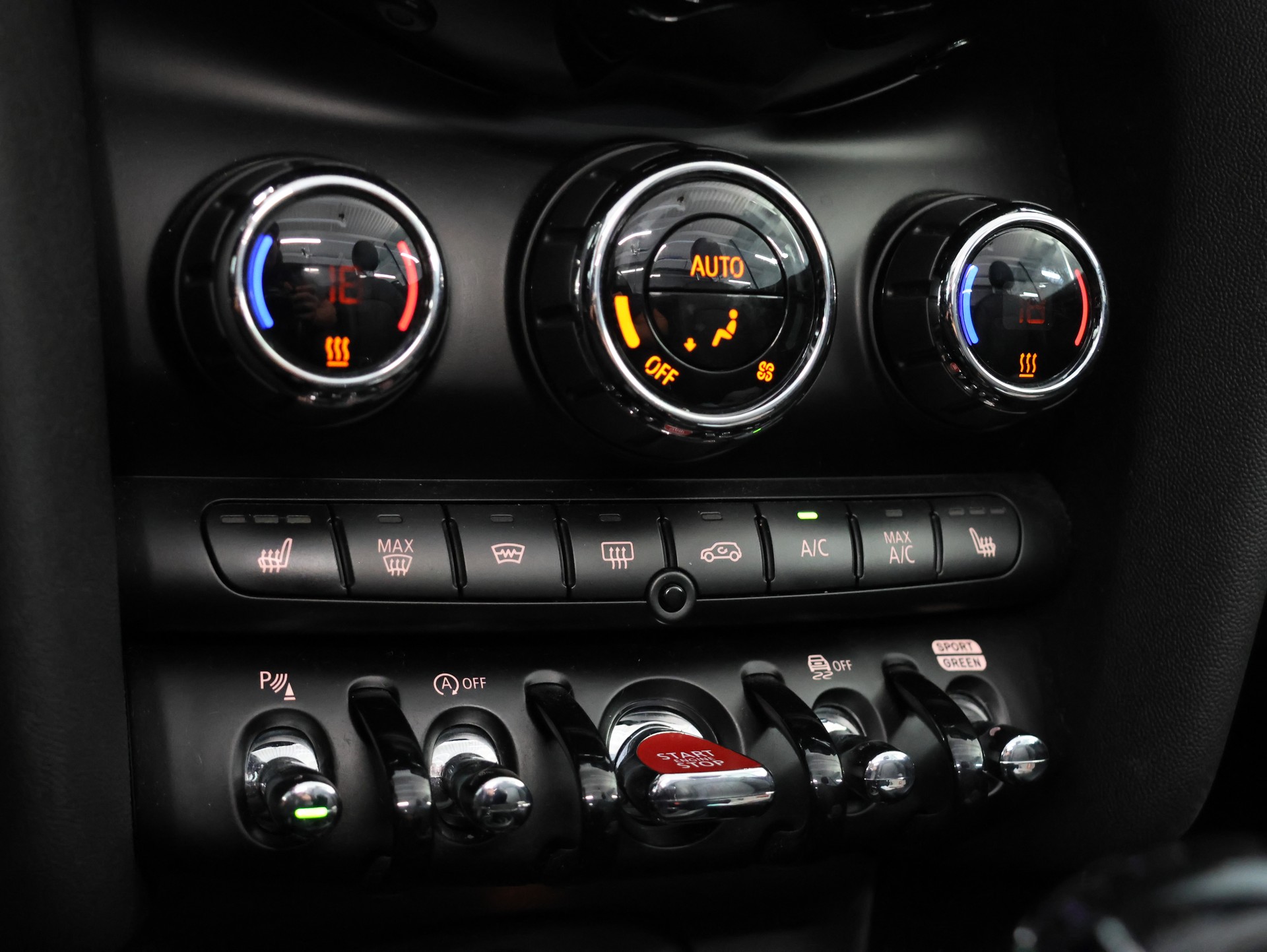 MINI Cooper John Cooper Works Cabriolet Steptronic *PAKET-CHILI*-image-27