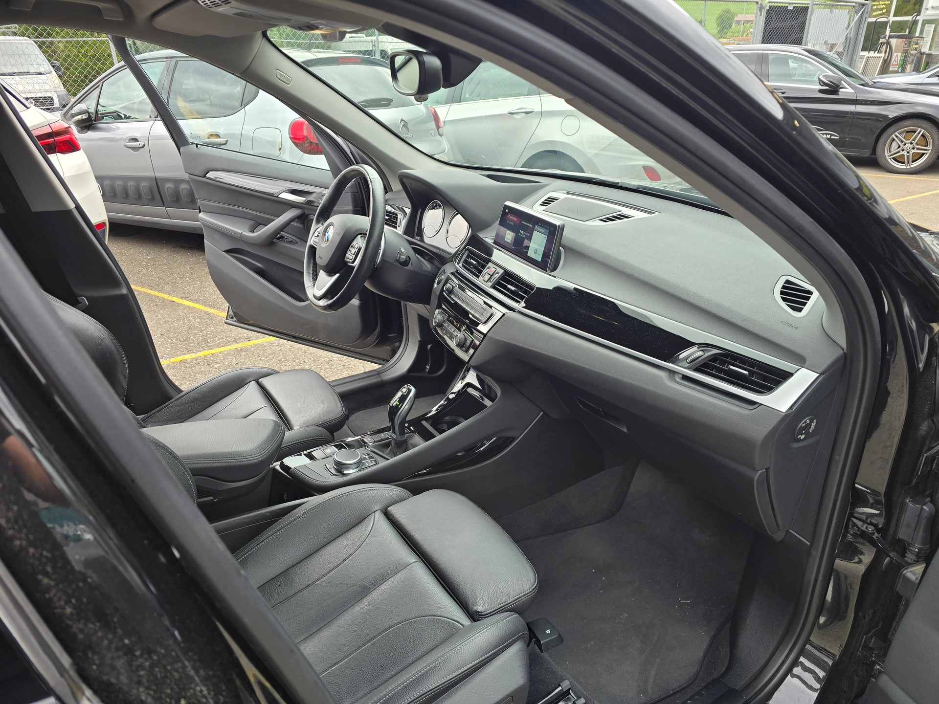 BMW X1 xDrive 18d Sport Line Steptronic-image-9