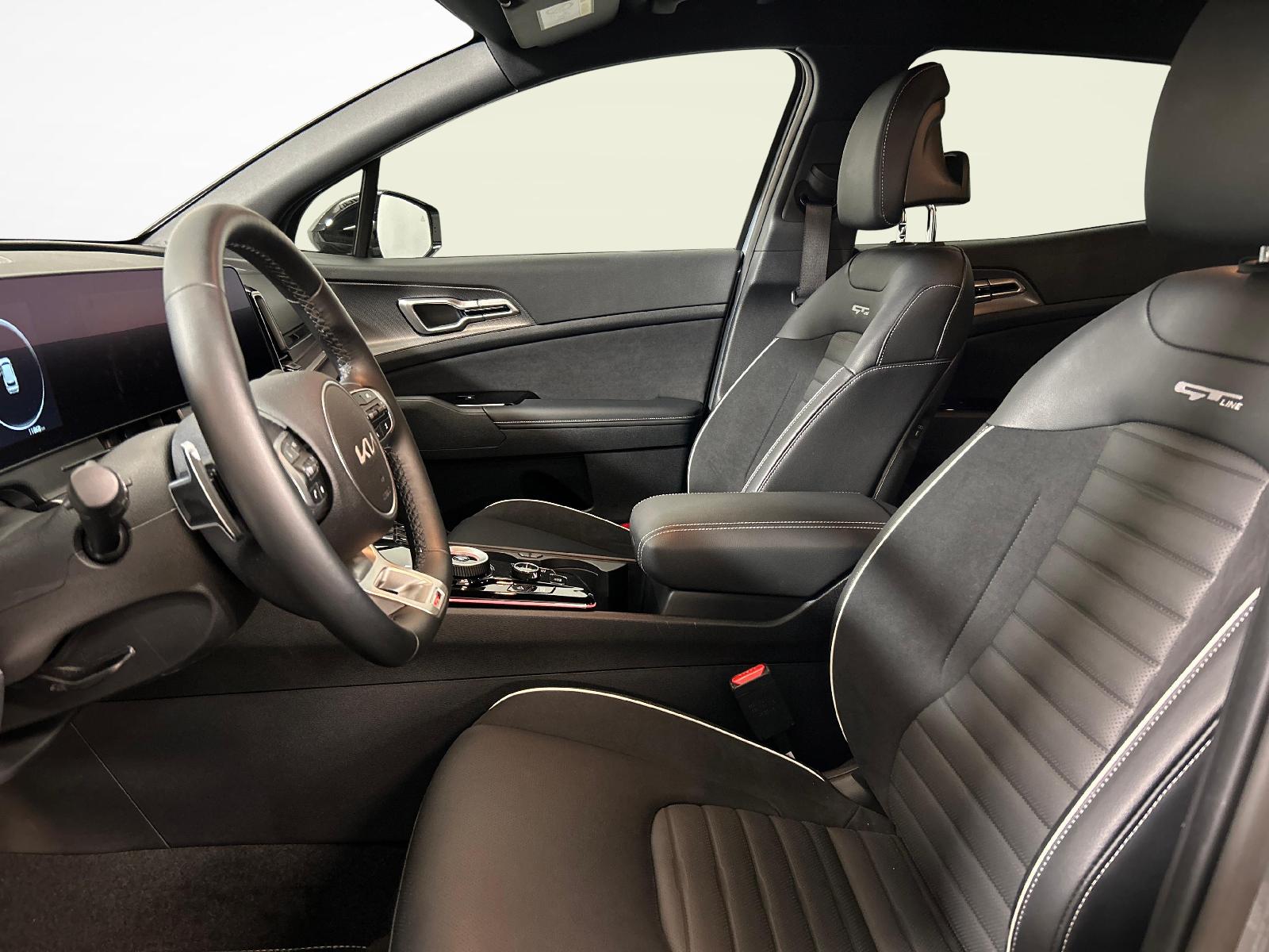 KIA Sportage 1.6 T-GDi PHEV GT-Line-image-2