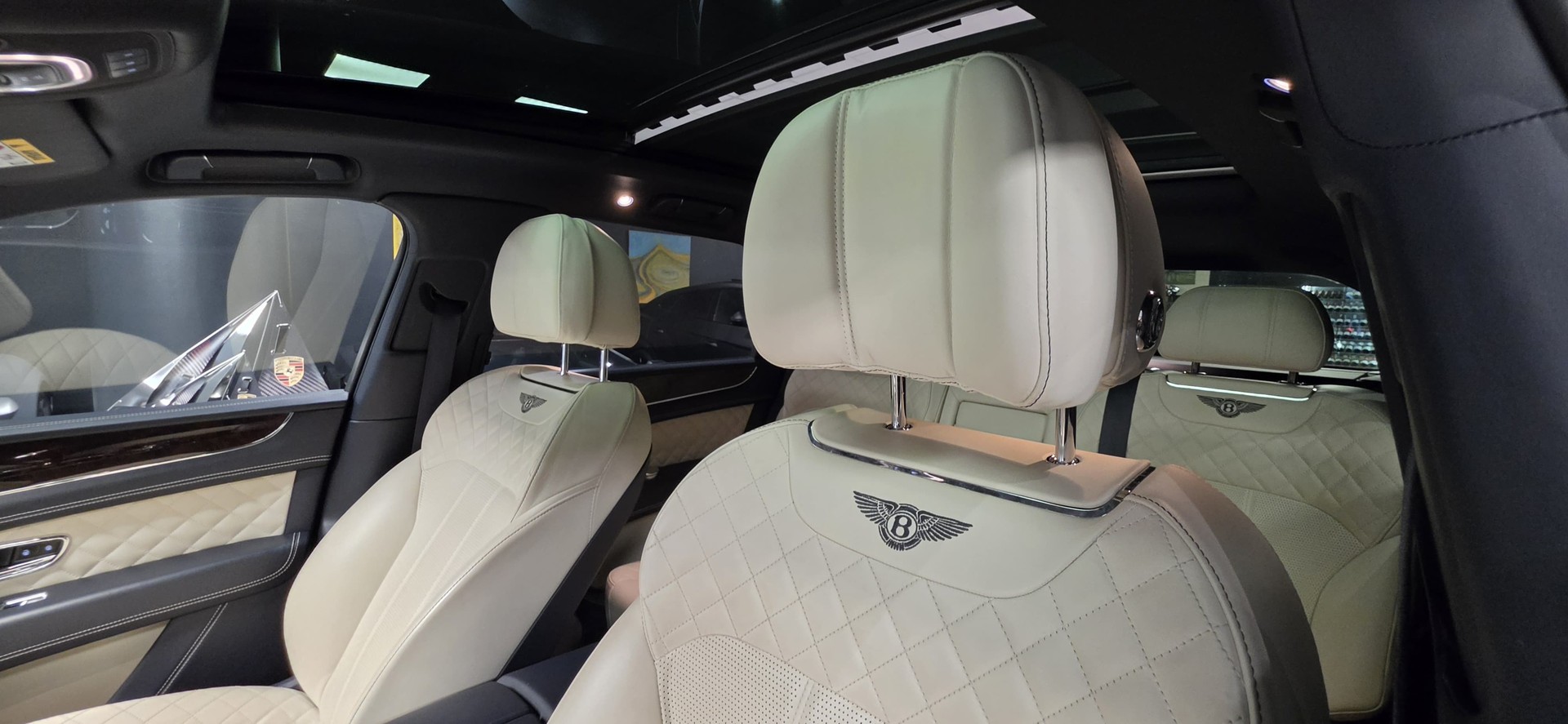 BENTLEY Bentayga W12-image-6