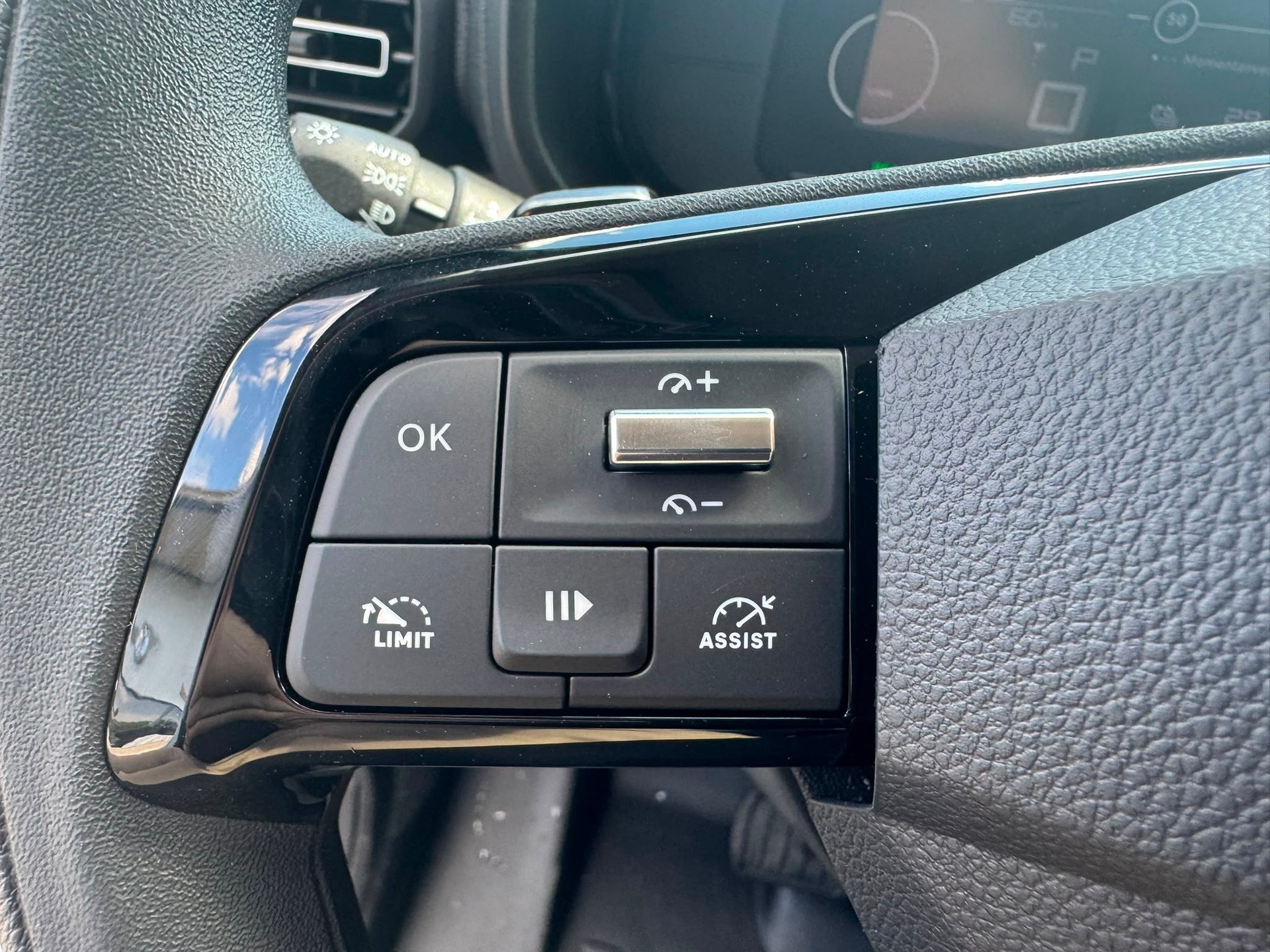 TOYOTA Proace City Van EV 50 kWh Advanced Medium-image-12