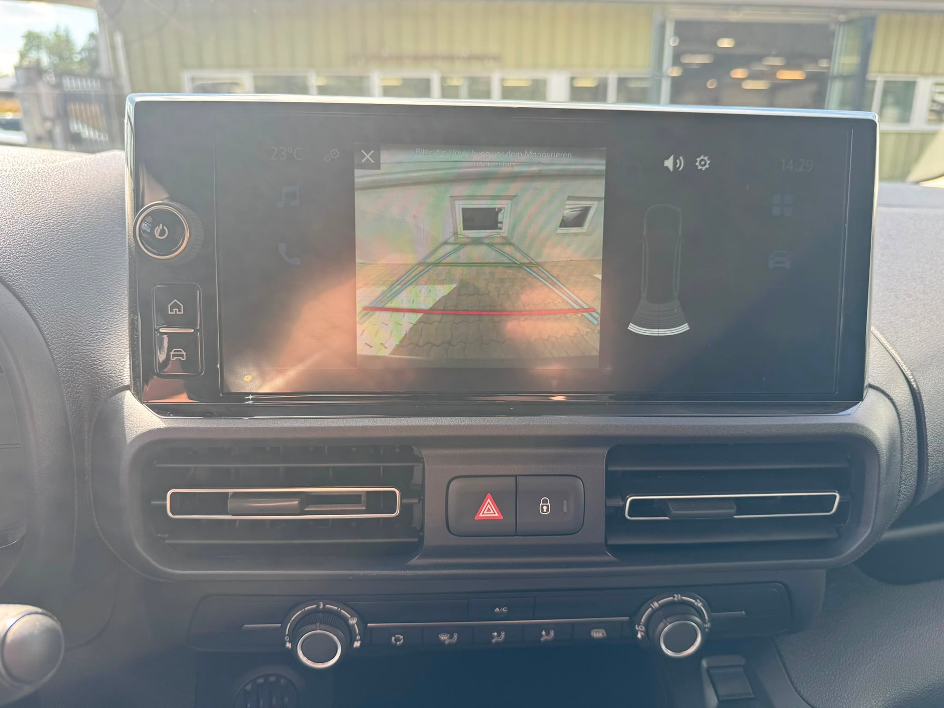 TOYOTA Proace City Van EV 50 kWh Advanced Medium-image-11