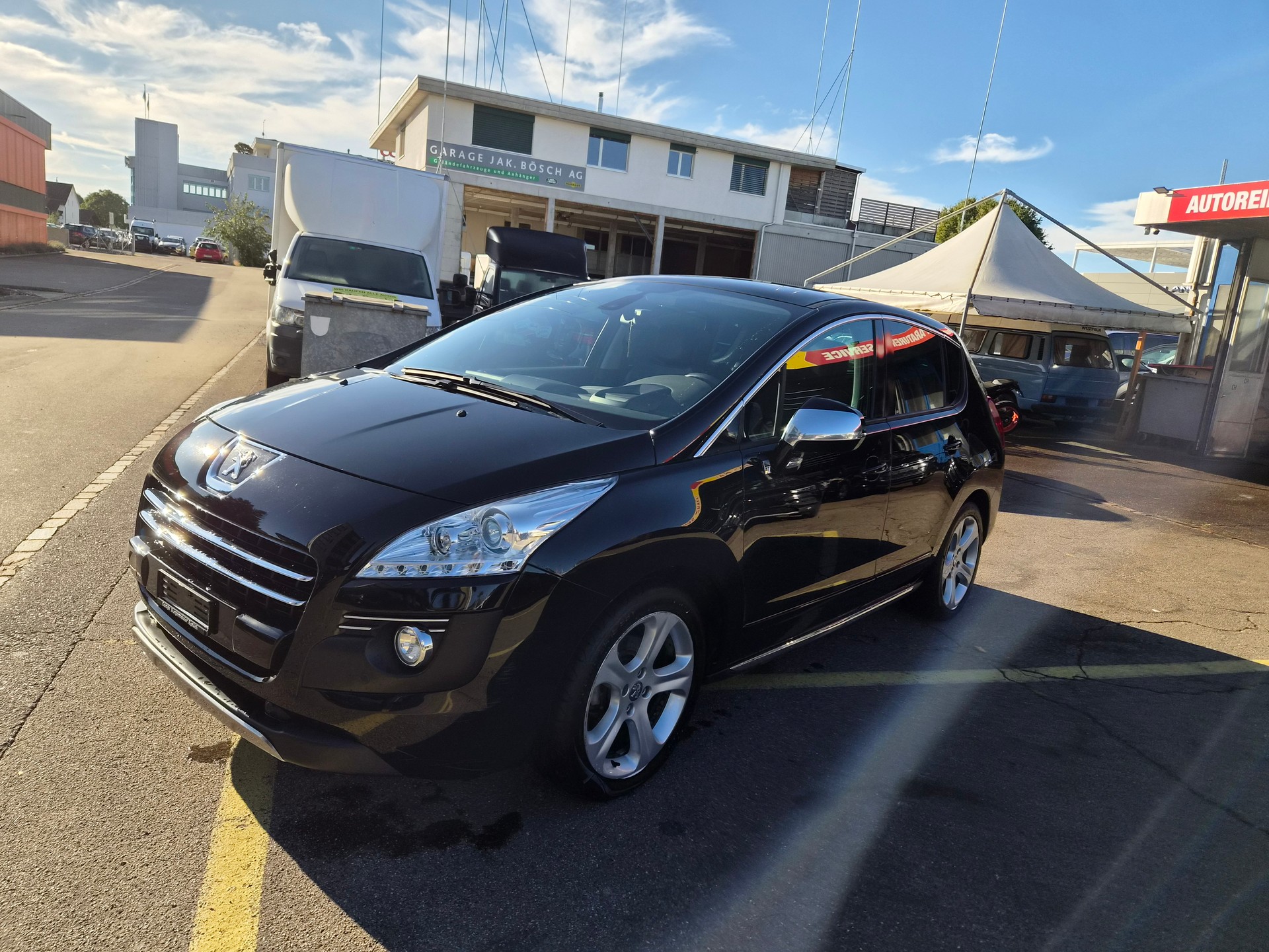 PEUGEOT 3008 HYbrid4 2.0 HDI EGS6-image-4