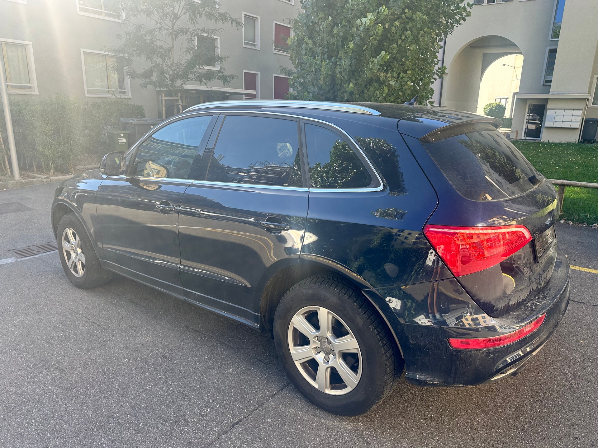 AUDI Q5 2.0 TFSI quattro S-tronic-image-2