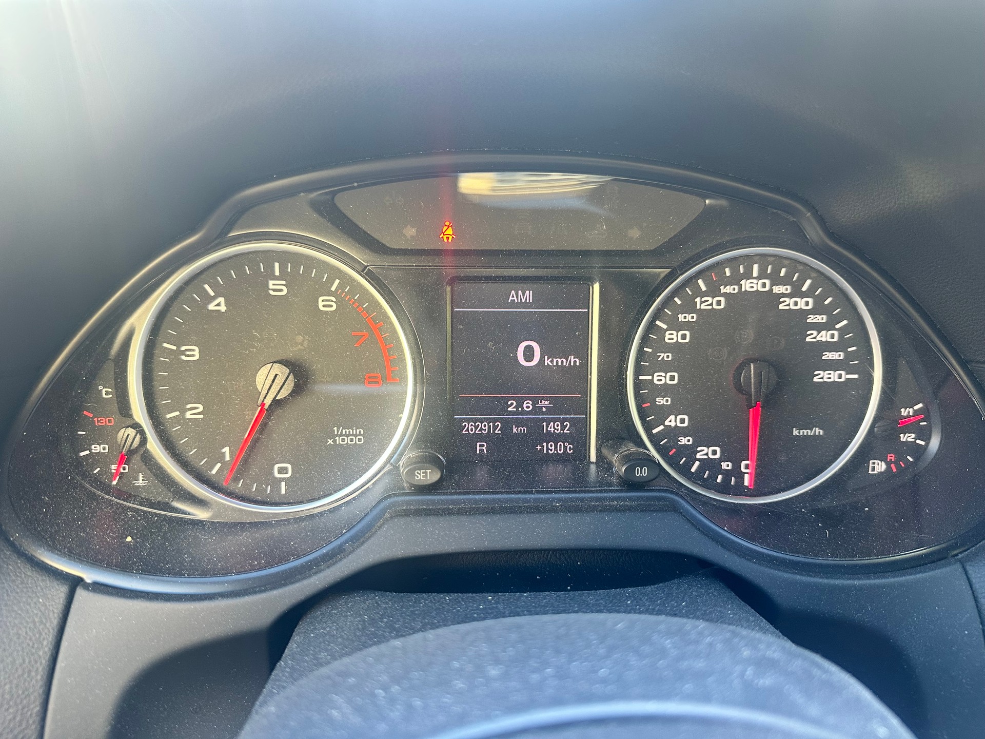AUDI Q5 2.0 TFSI quattro S-tronic-image-13