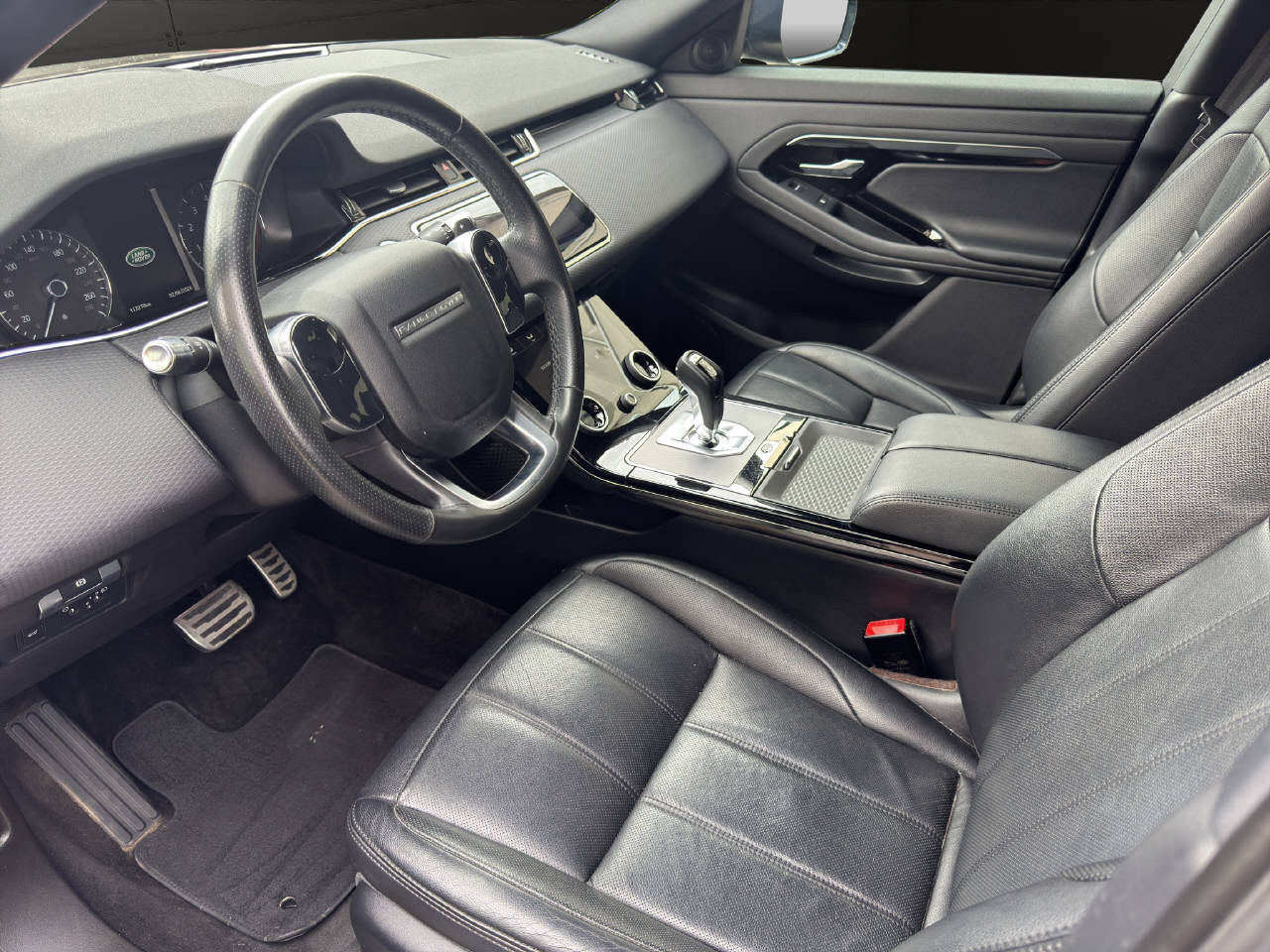 LAND ROVER Range Rover Evoque 2.0 T 250 R-Dynamic S-image-4