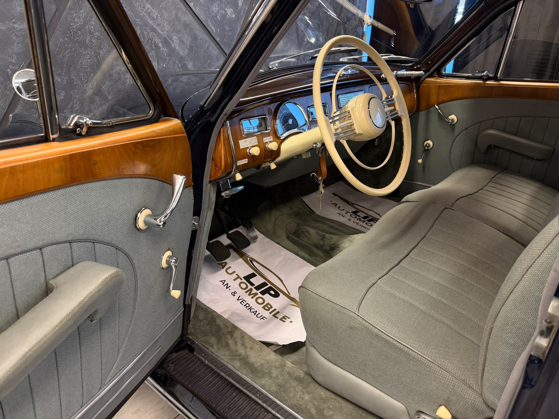 BMW 502A-image-12