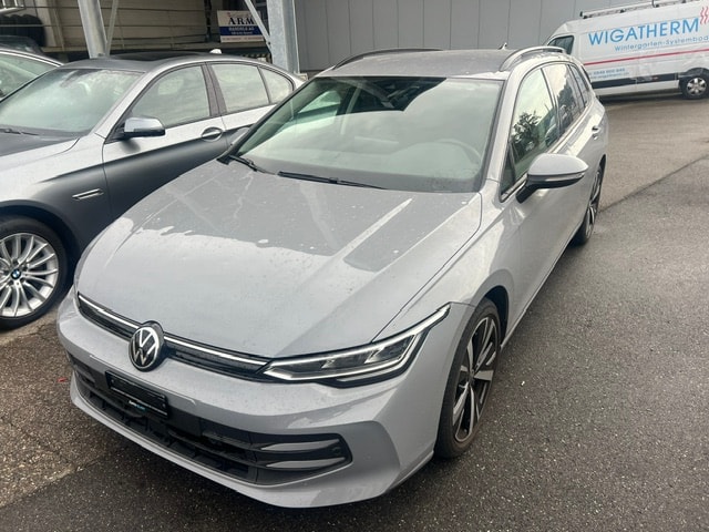 VW Golf Variant 1.5 eTSI mHEV Life DSG-image-3