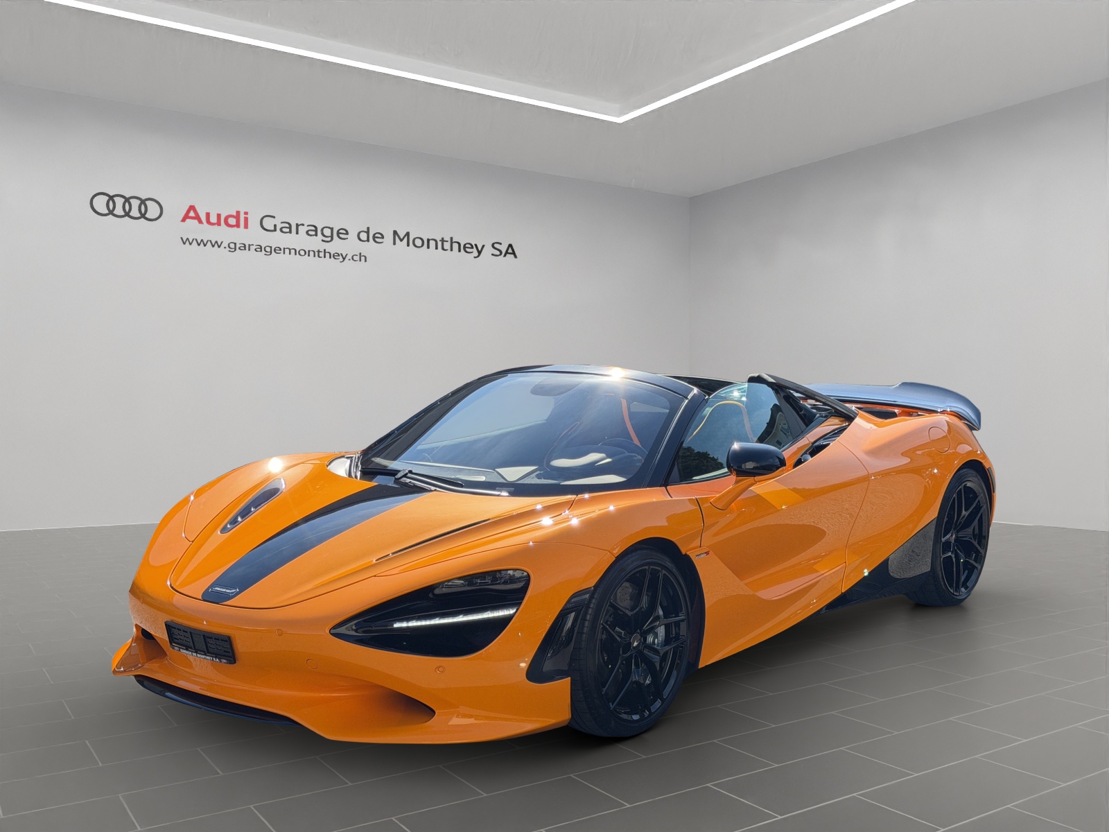 McLAREN 750S Spider-image-0