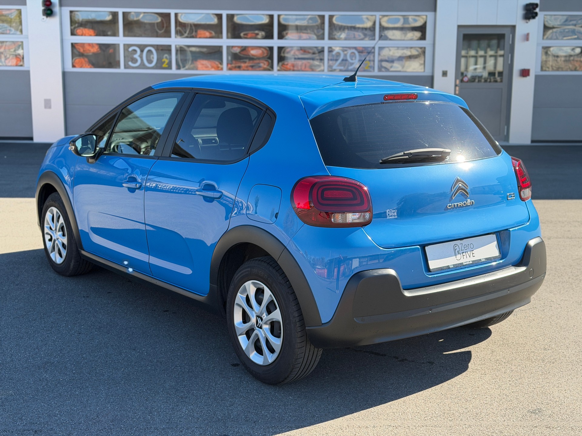 CITROEN C3 1.2i PureTech Feel-image-3