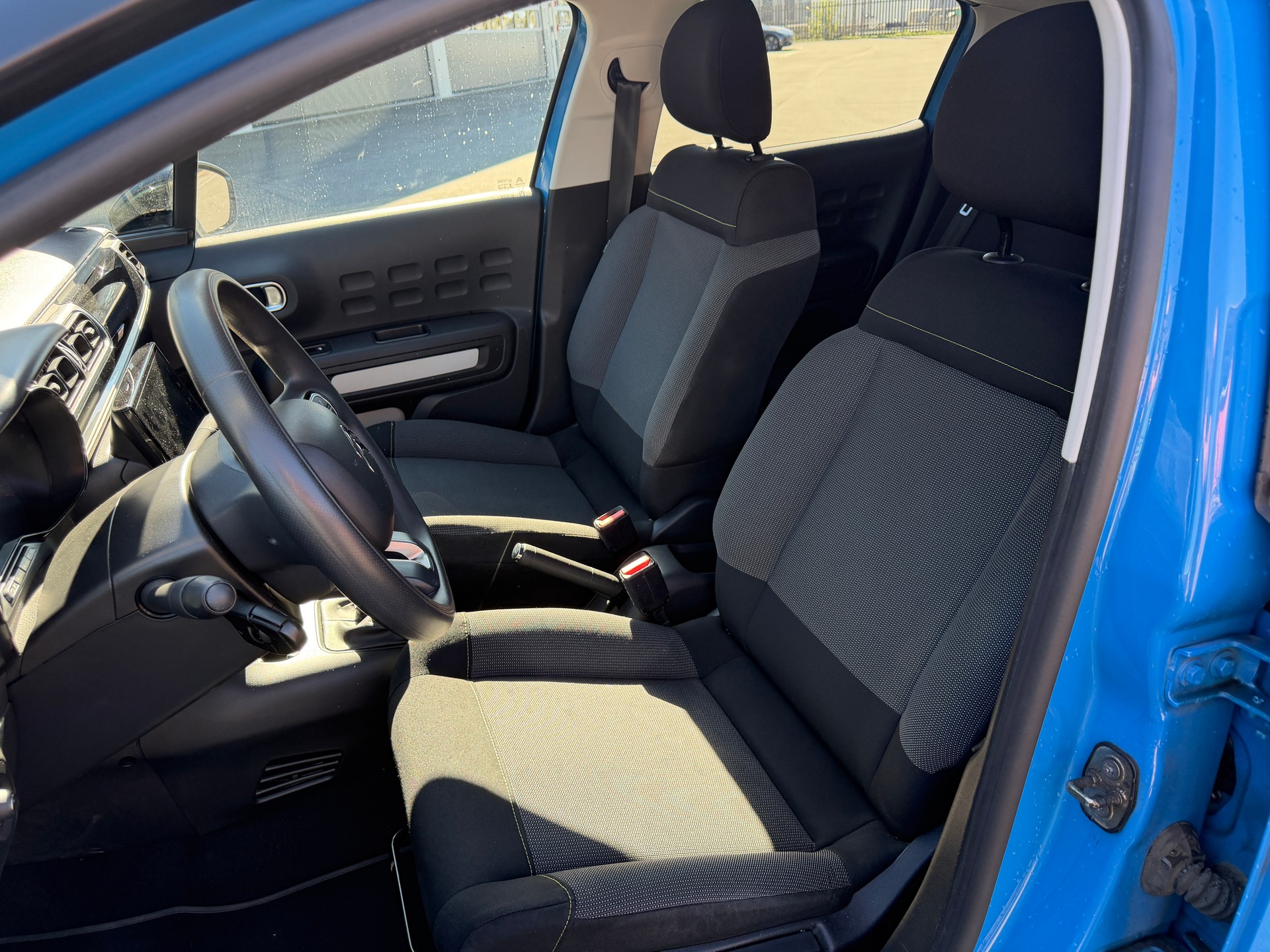 CITROEN C3 1.2i PureTech Feel-image-6