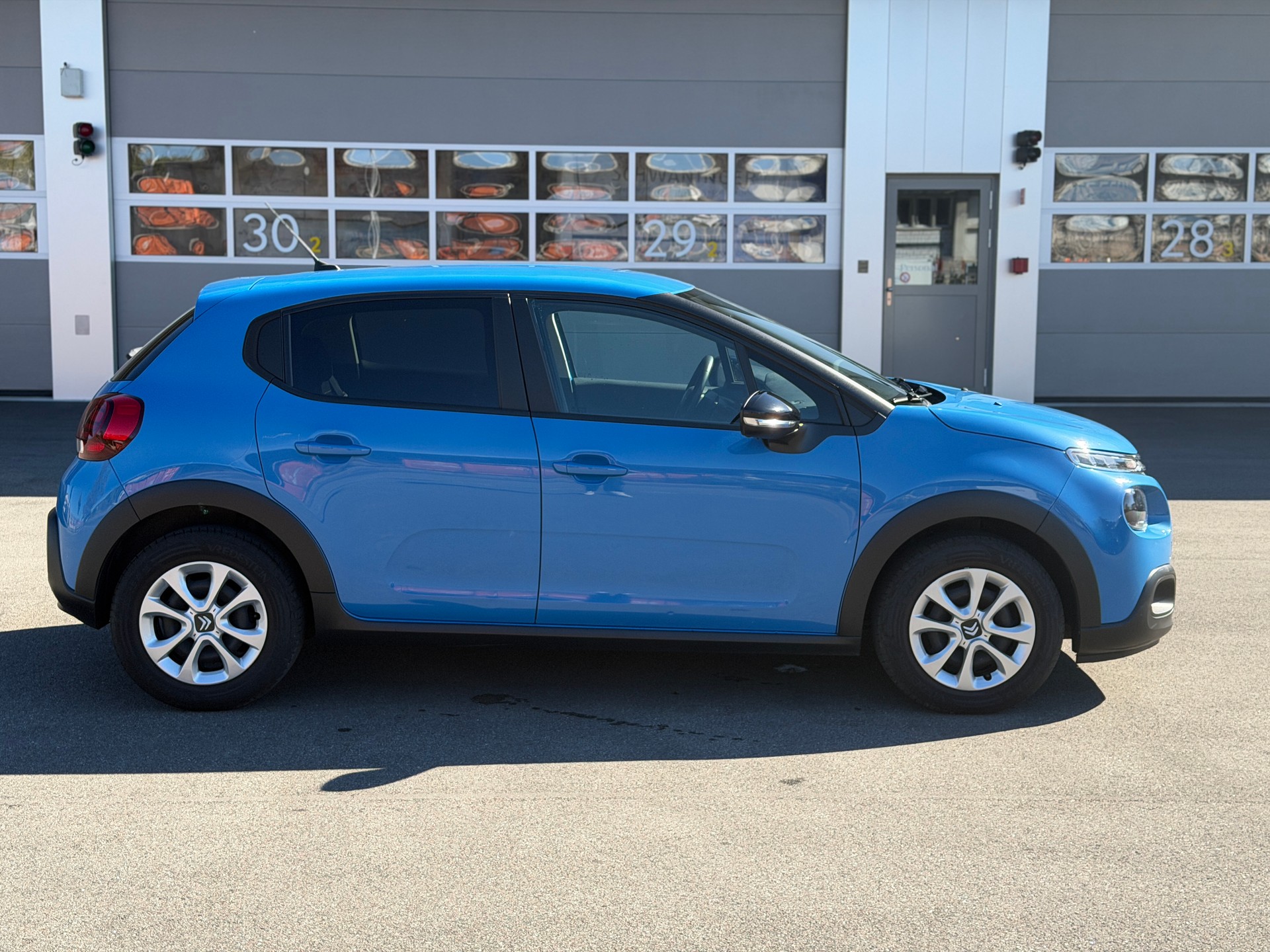 CITROEN C3 1.2i PureTech Feel-image-2