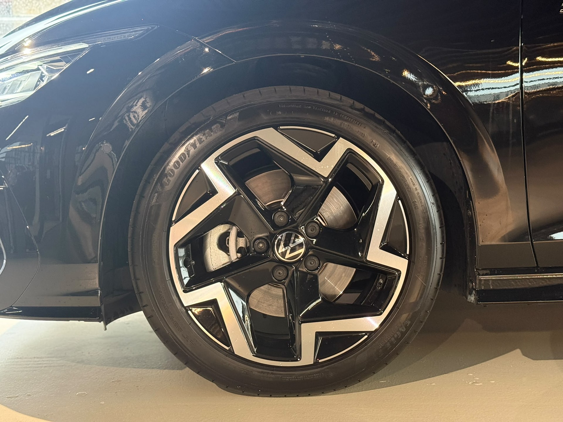 VW Golf 2.0 TSI R-Line DSG 4 Motion-image-23