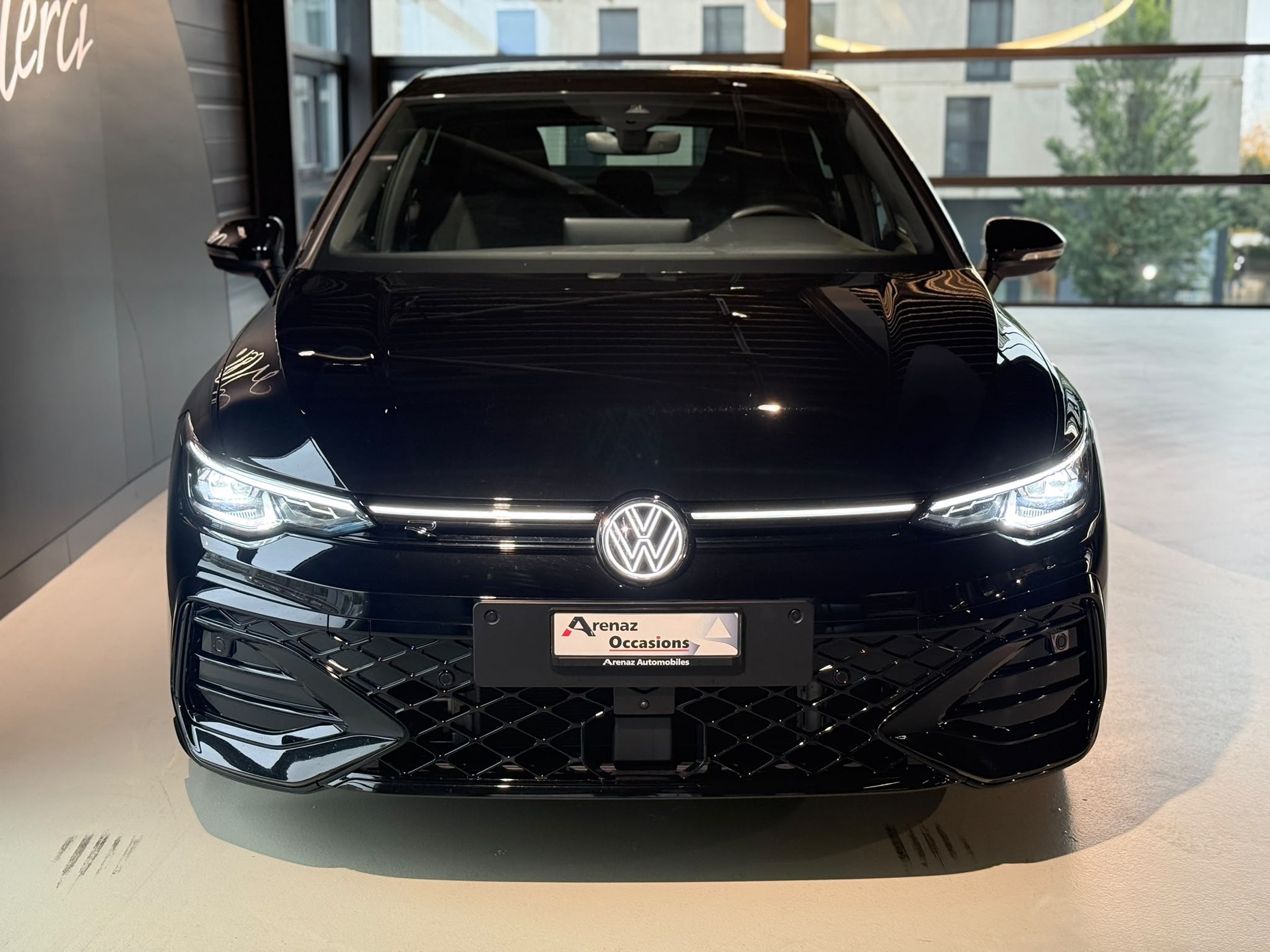 VW Golf 2.0 TSI R-Line DSG 4 Motion-image-1