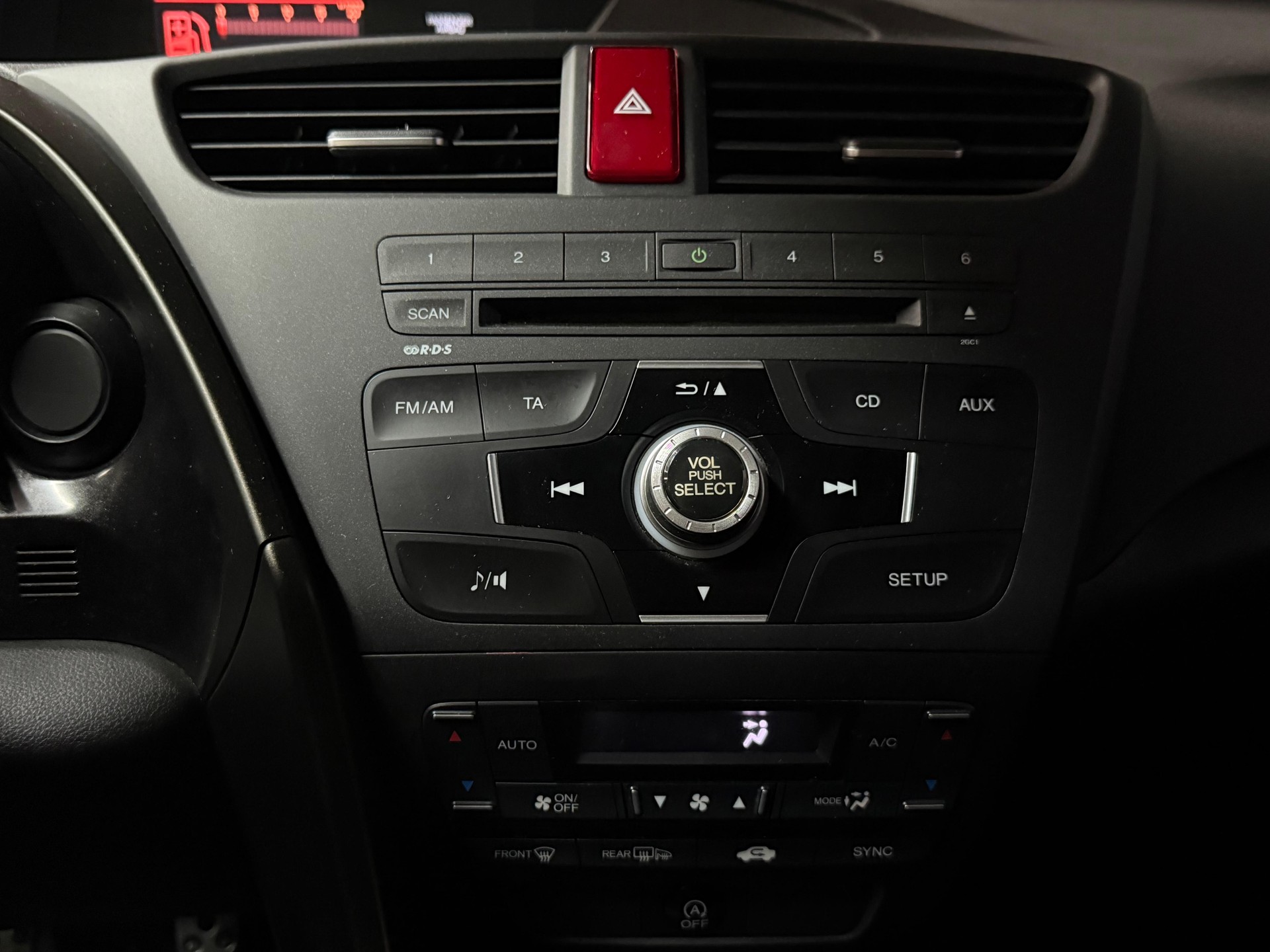 HONDA Civic 2.2i-DTEC Executive-image-16