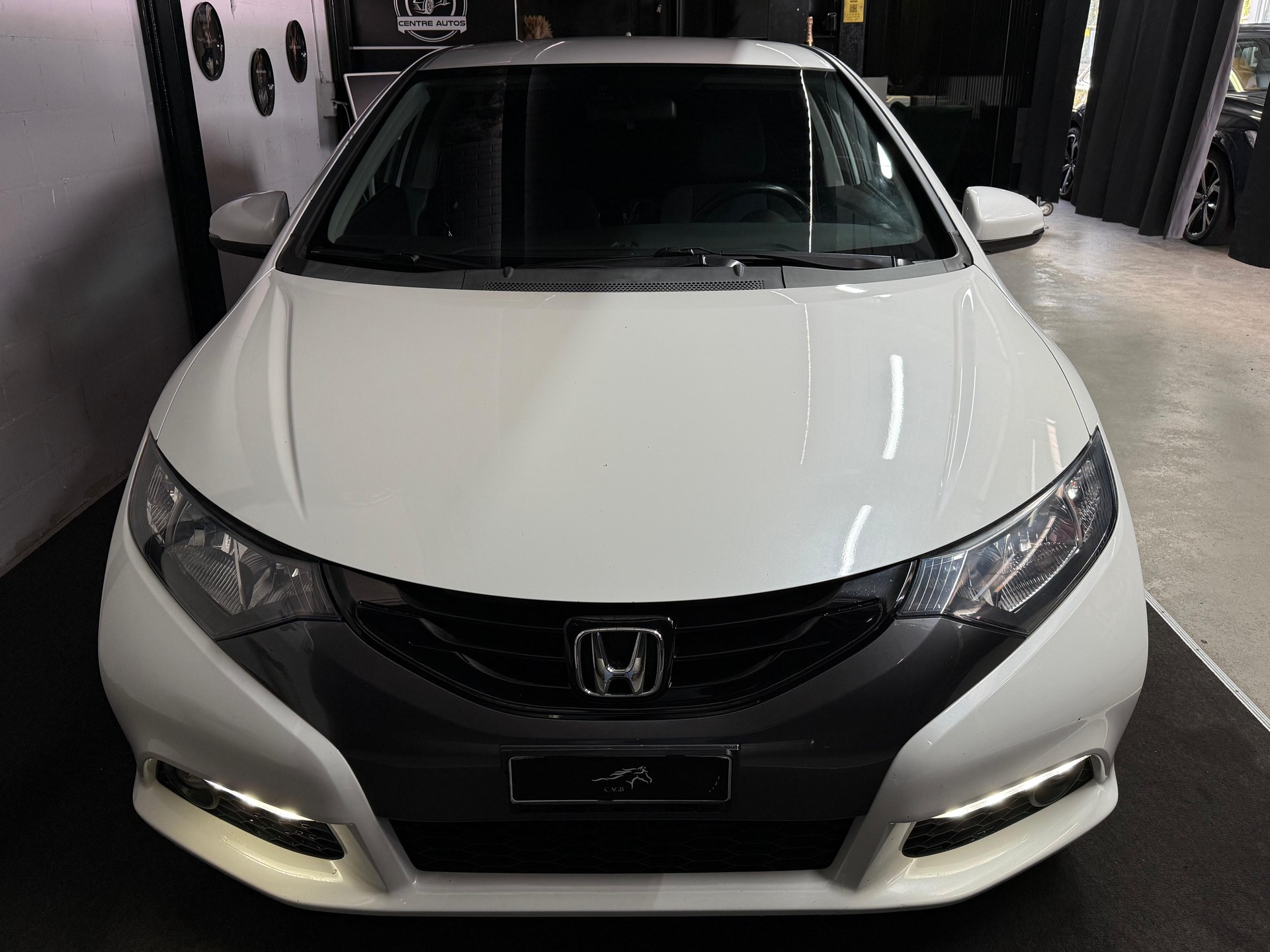 HONDA Civic 2.2i-DTEC Executive-showroom-element-2