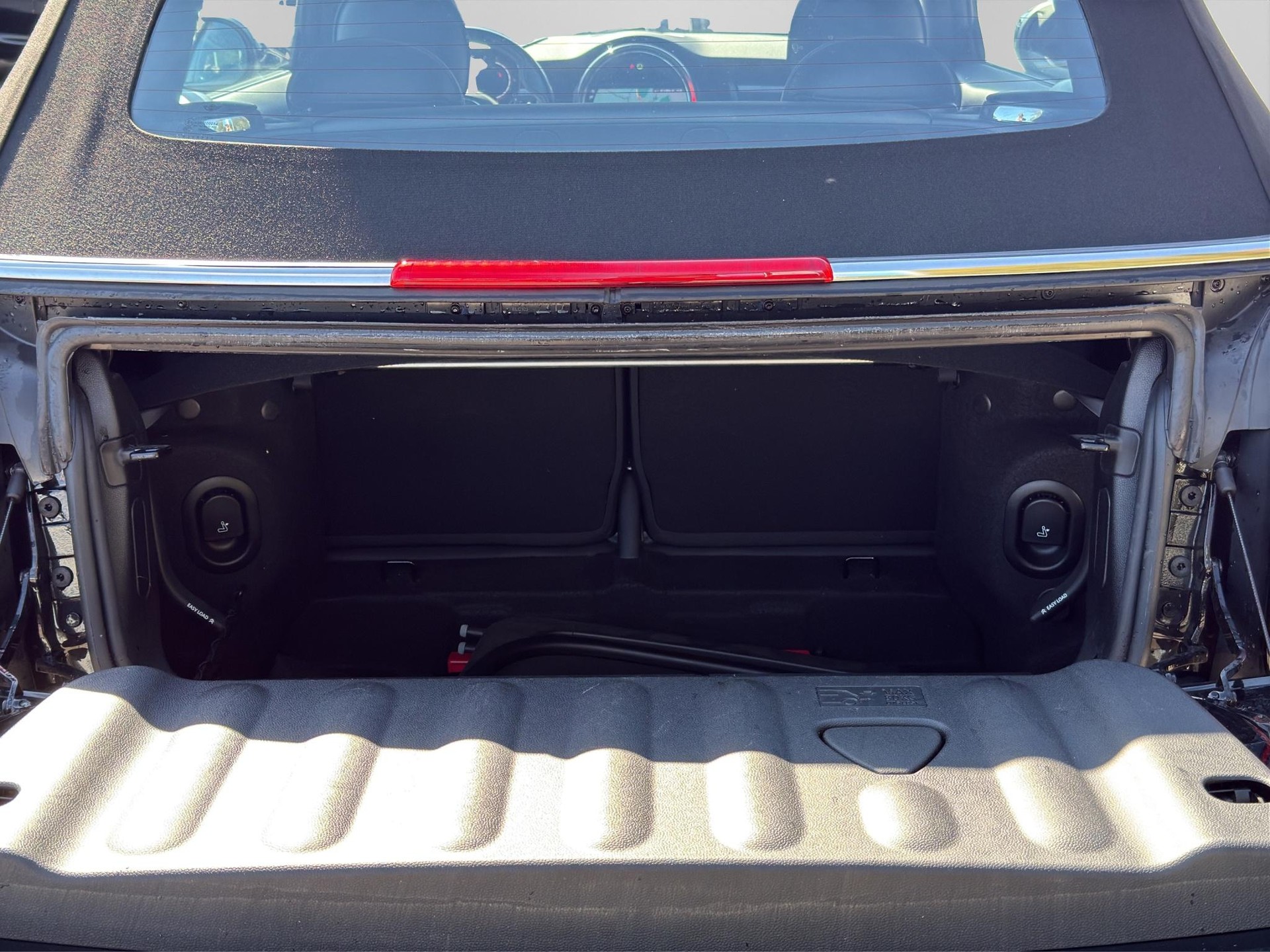 MINI John Cooper Works Cabriolet Steptronic-image-18