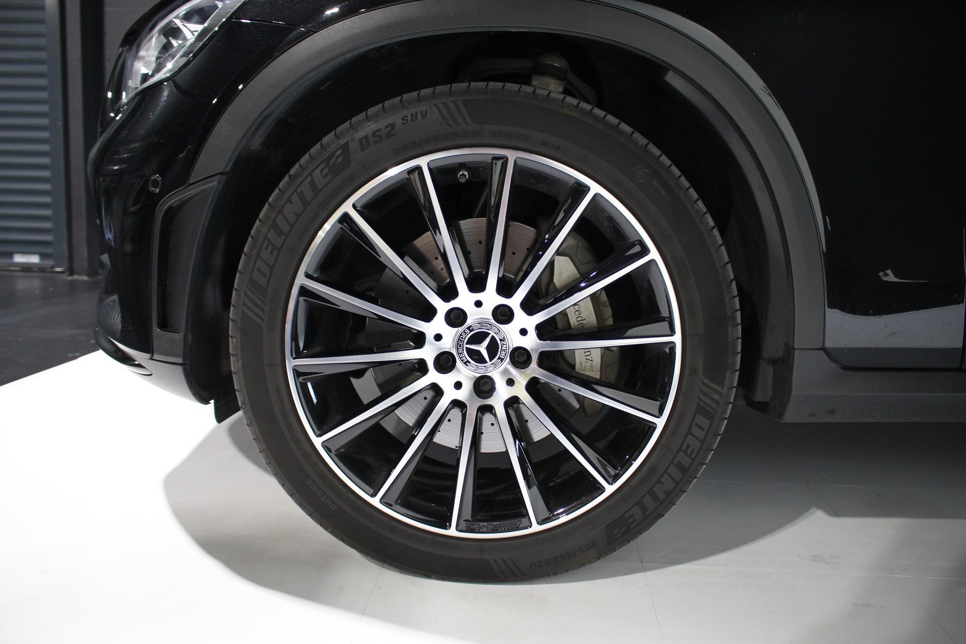 MERCEDES-BENZ GLC 220 d AMG Line 4Matic 9G-Tronic-image-11
