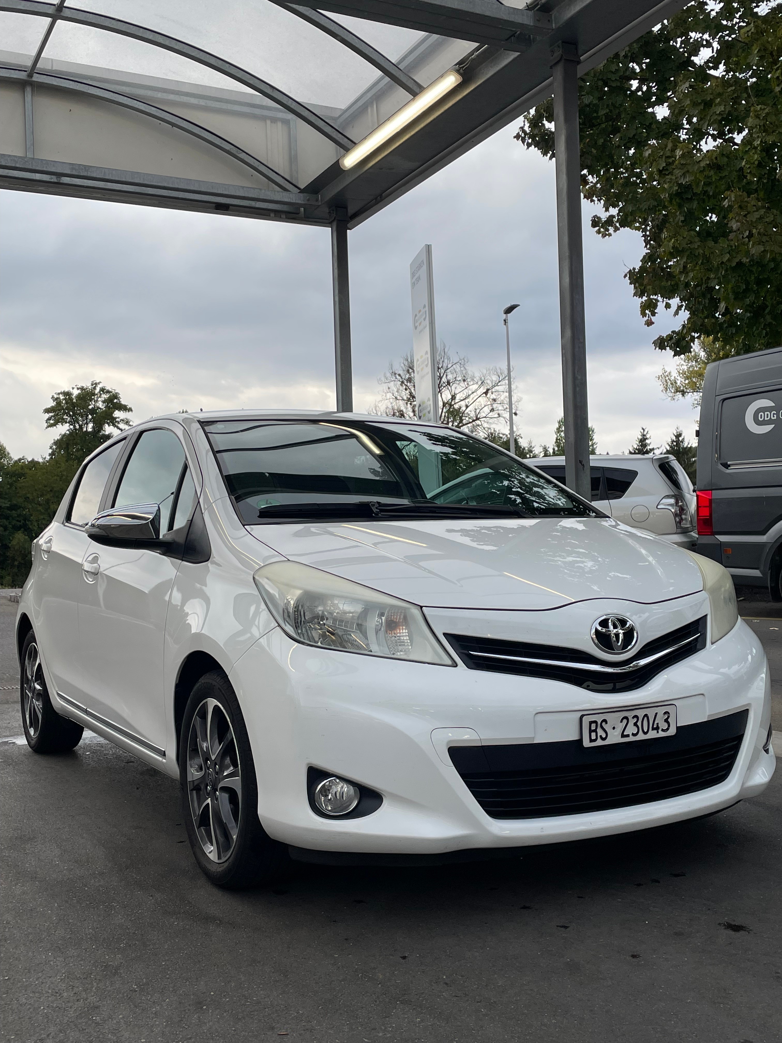 Car photo
