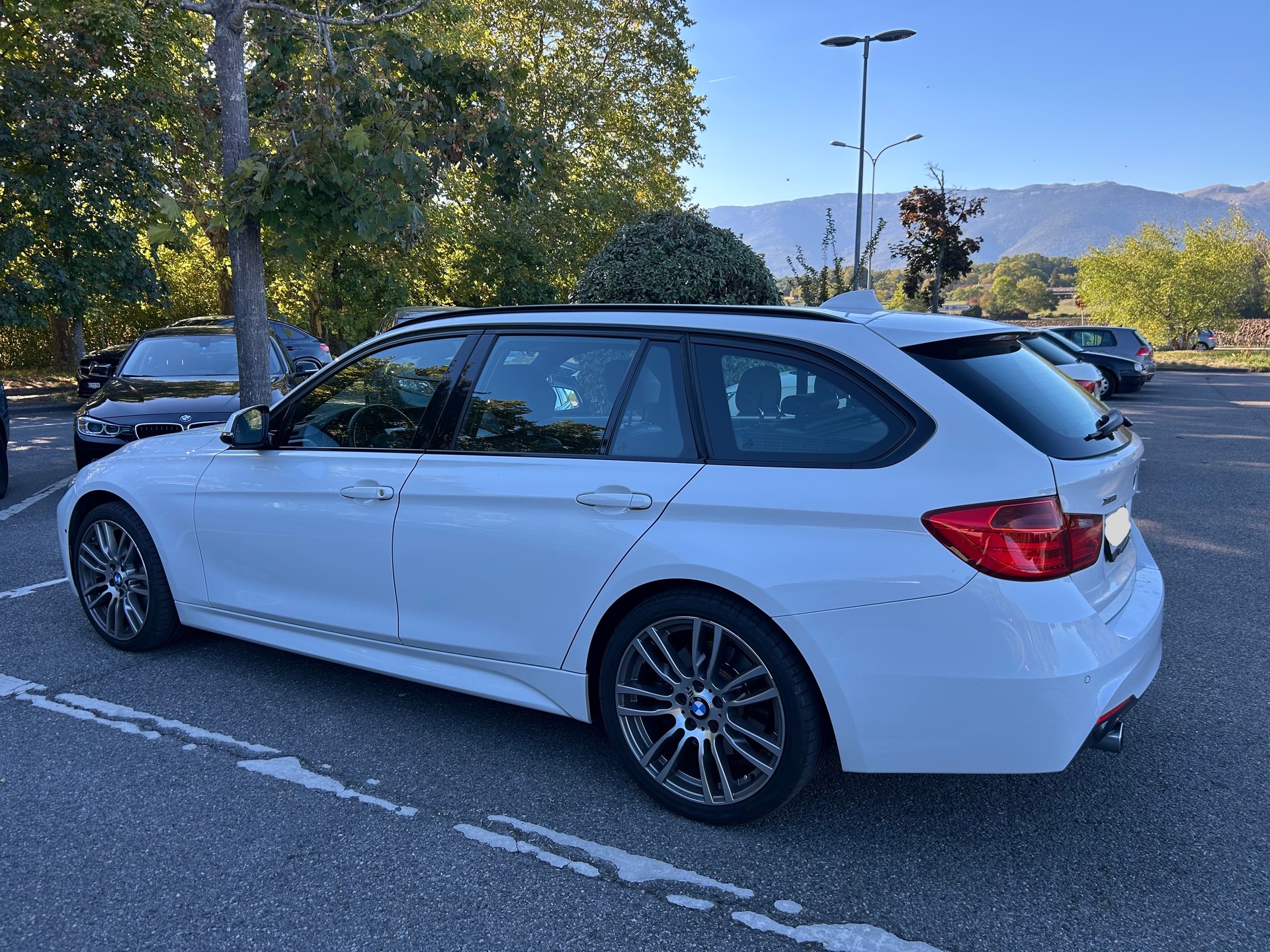 BMW 335i xDrive Touring M Sport F31 (Break)-image-1