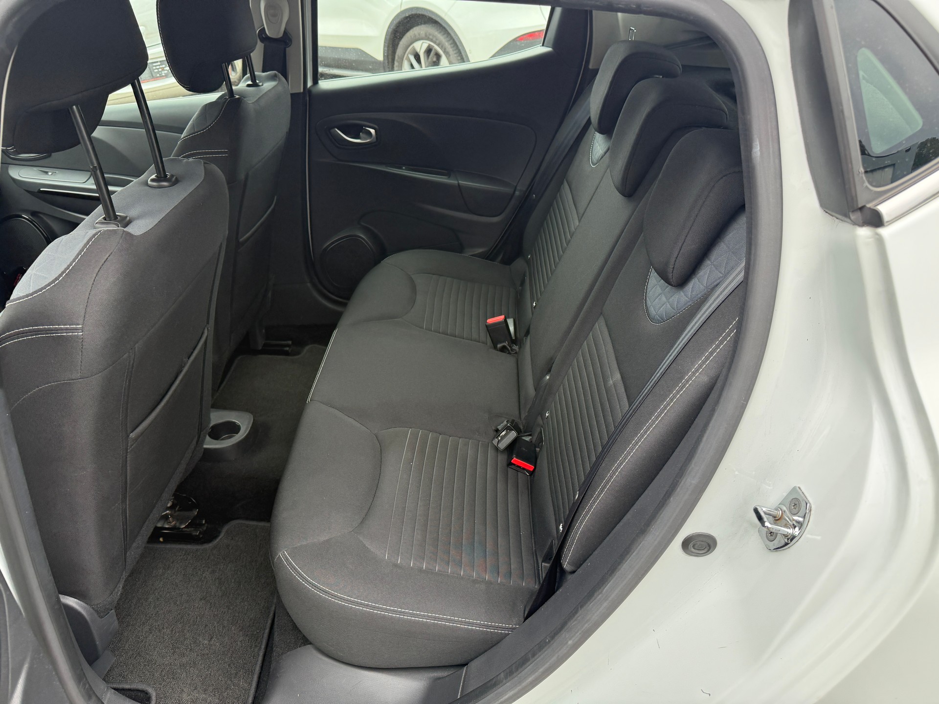 RENAULT Clio 0.9 12V Expression-image-11