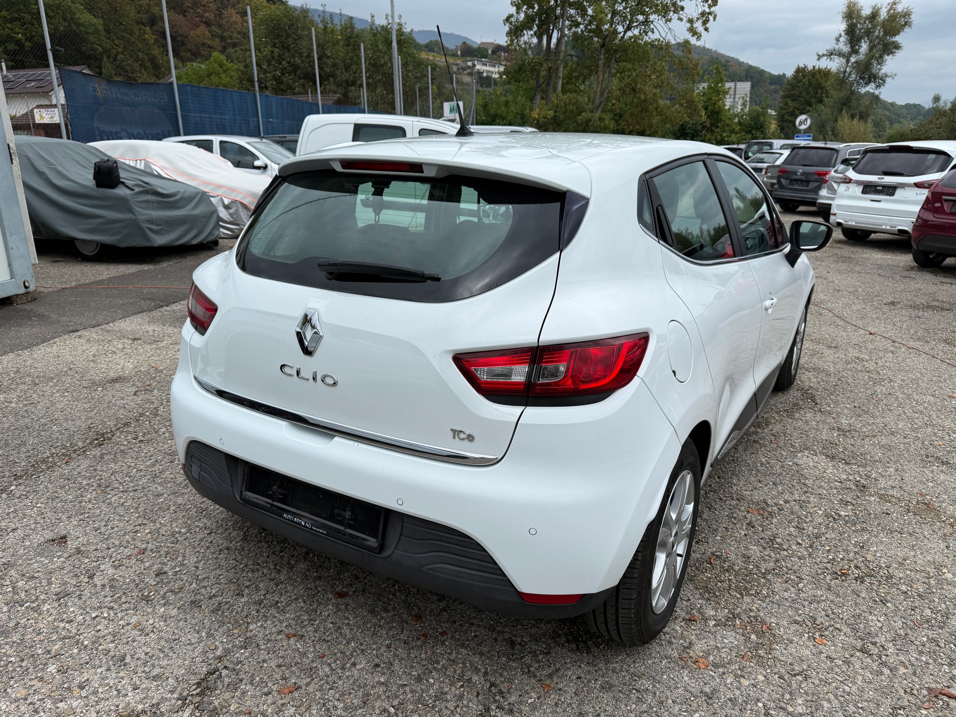 RENAULT Clio 0.9 12V Expression-image-4