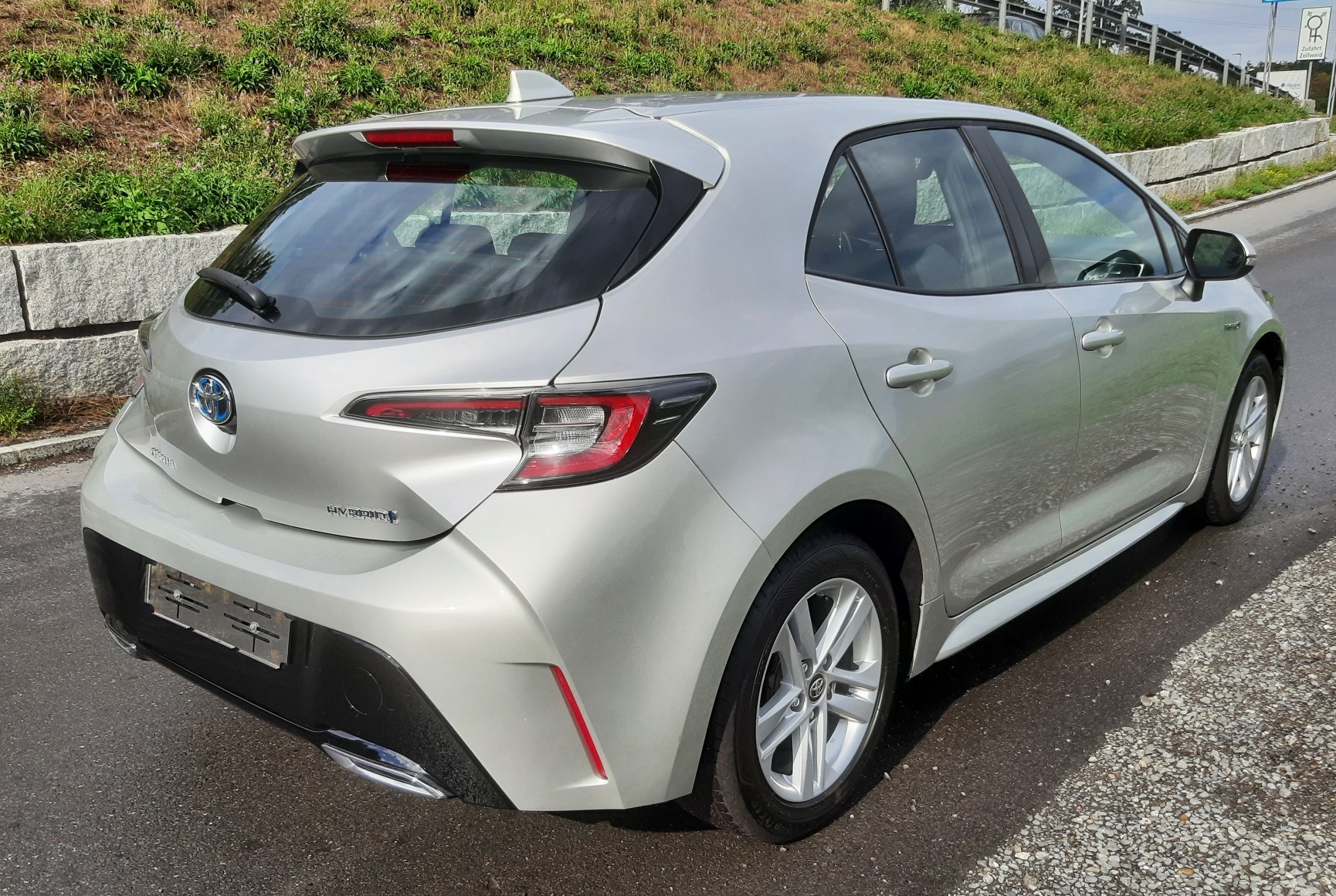 TOYOTA COROLLA-image-4