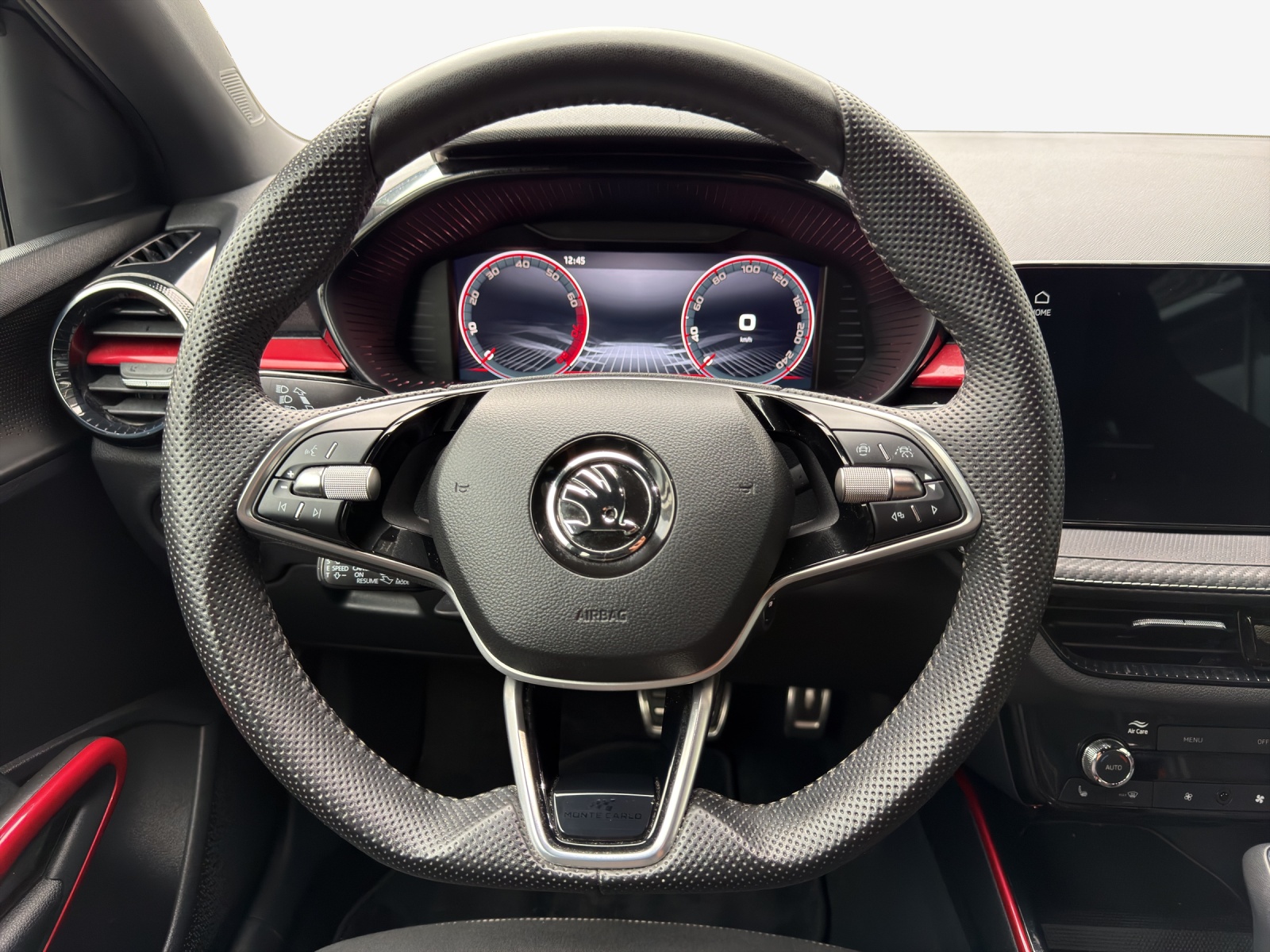 SKODA Fabia 1.0 TSI Monte Carlo DSG-image-9