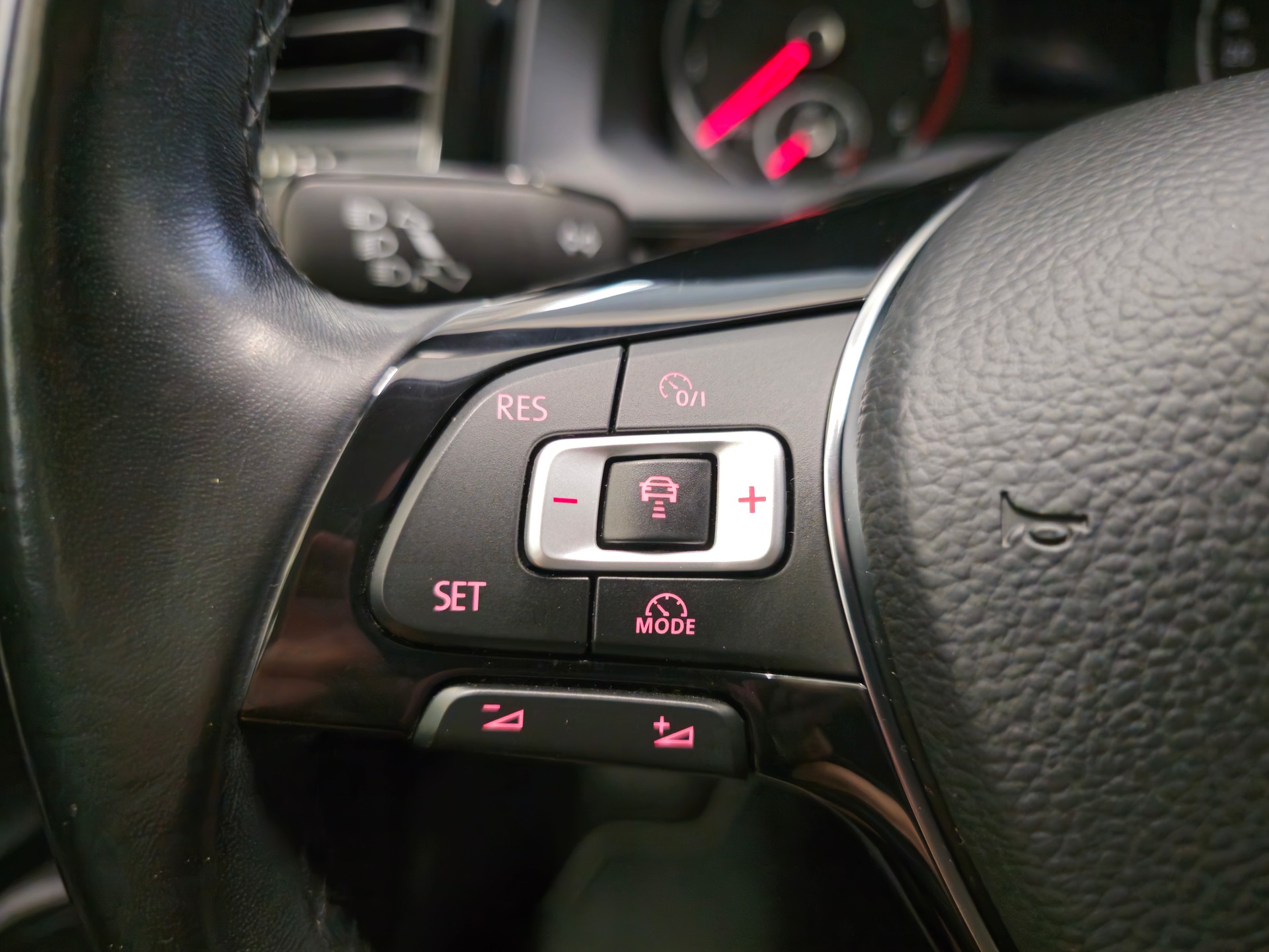 VW Polo 1.0 TSI BMT Comfortline-image-11