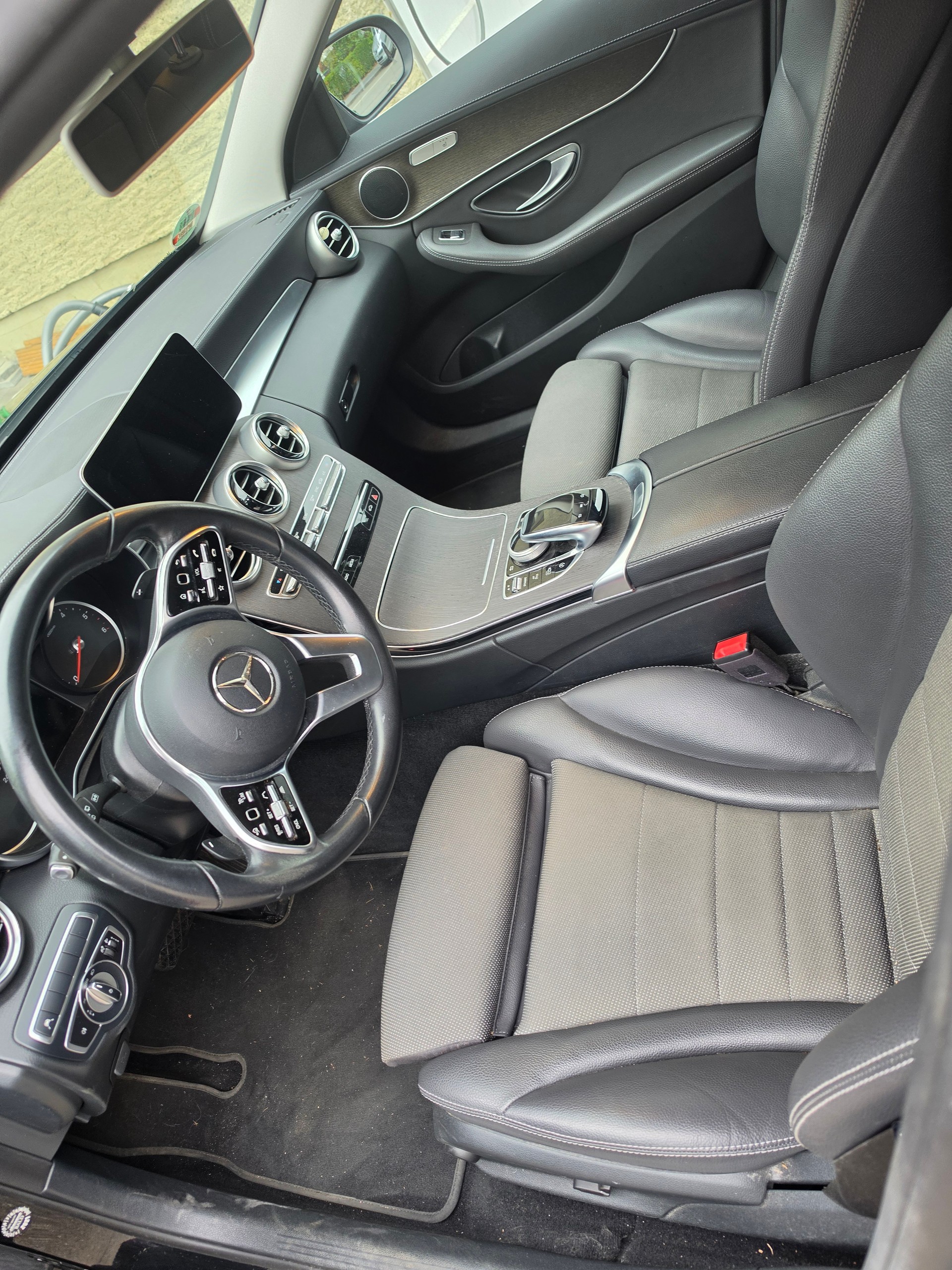 MERCEDES-BENZ C 220 d-image-3