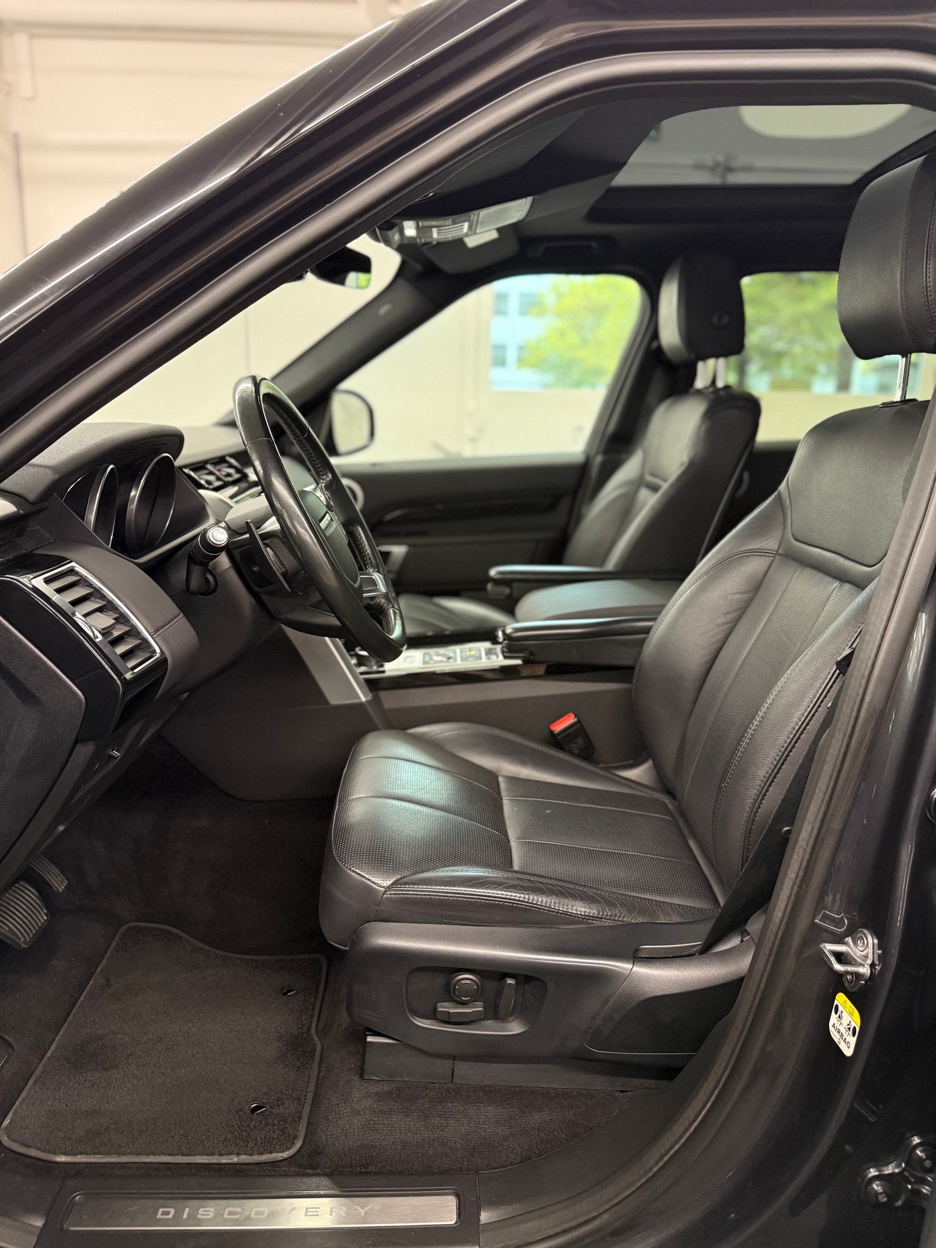 LAND ROVER Discovery 3.0 TD6 HSE Automatic 7-Plätzer-image-15