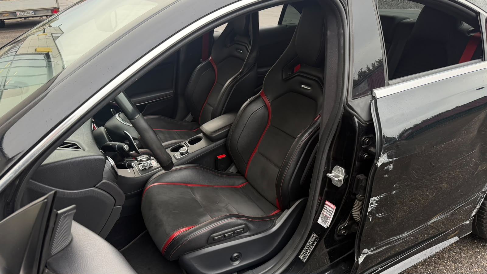 MERCEDES-BENZ CLA 45 AMG 4Matic Speedshift-image-10