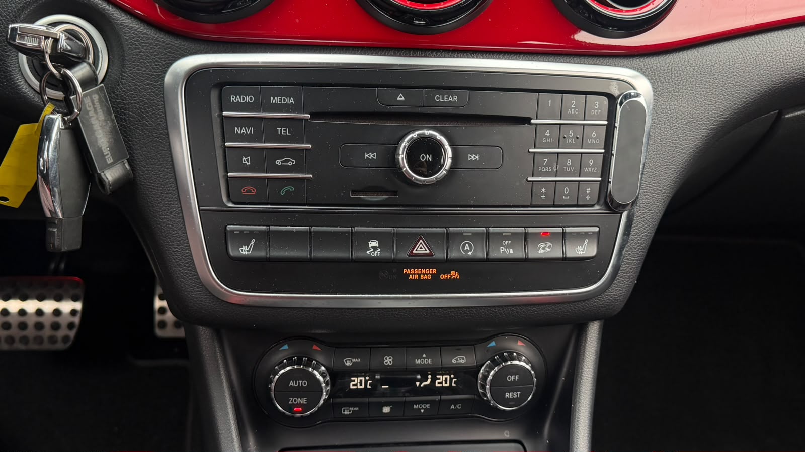 MERCEDES-BENZ CLA 45 AMG 4Matic Speedshift-image-13