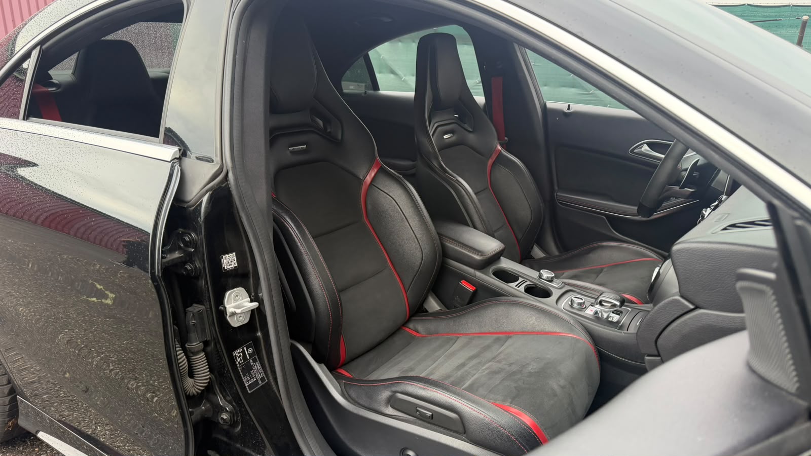 MERCEDES-BENZ CLA 45 AMG 4Matic Speedshift-image-12
