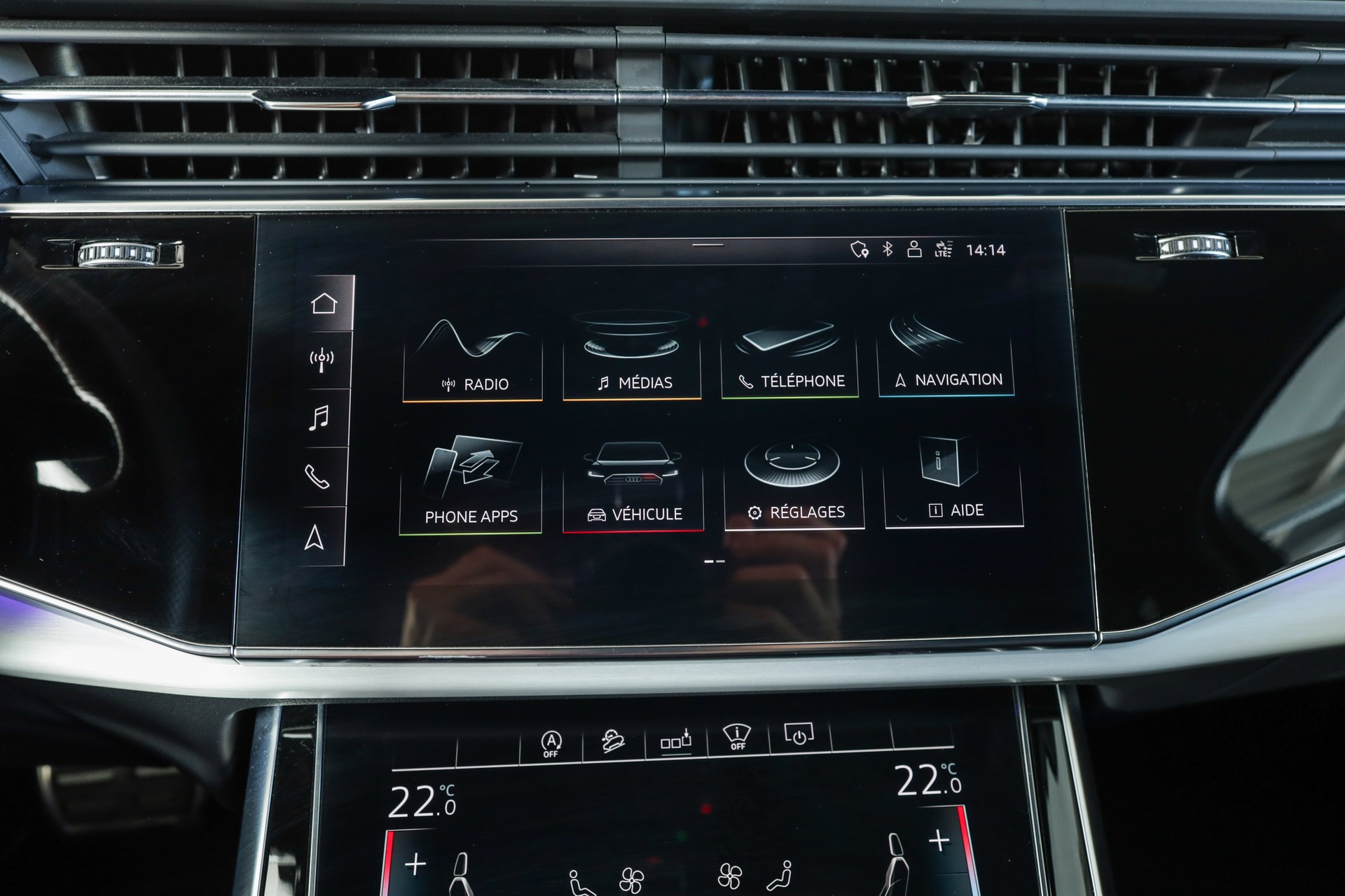 AUDI Q7 50 TDI quattro tiptronic • 7 places • S line • Matrix LED-image-11