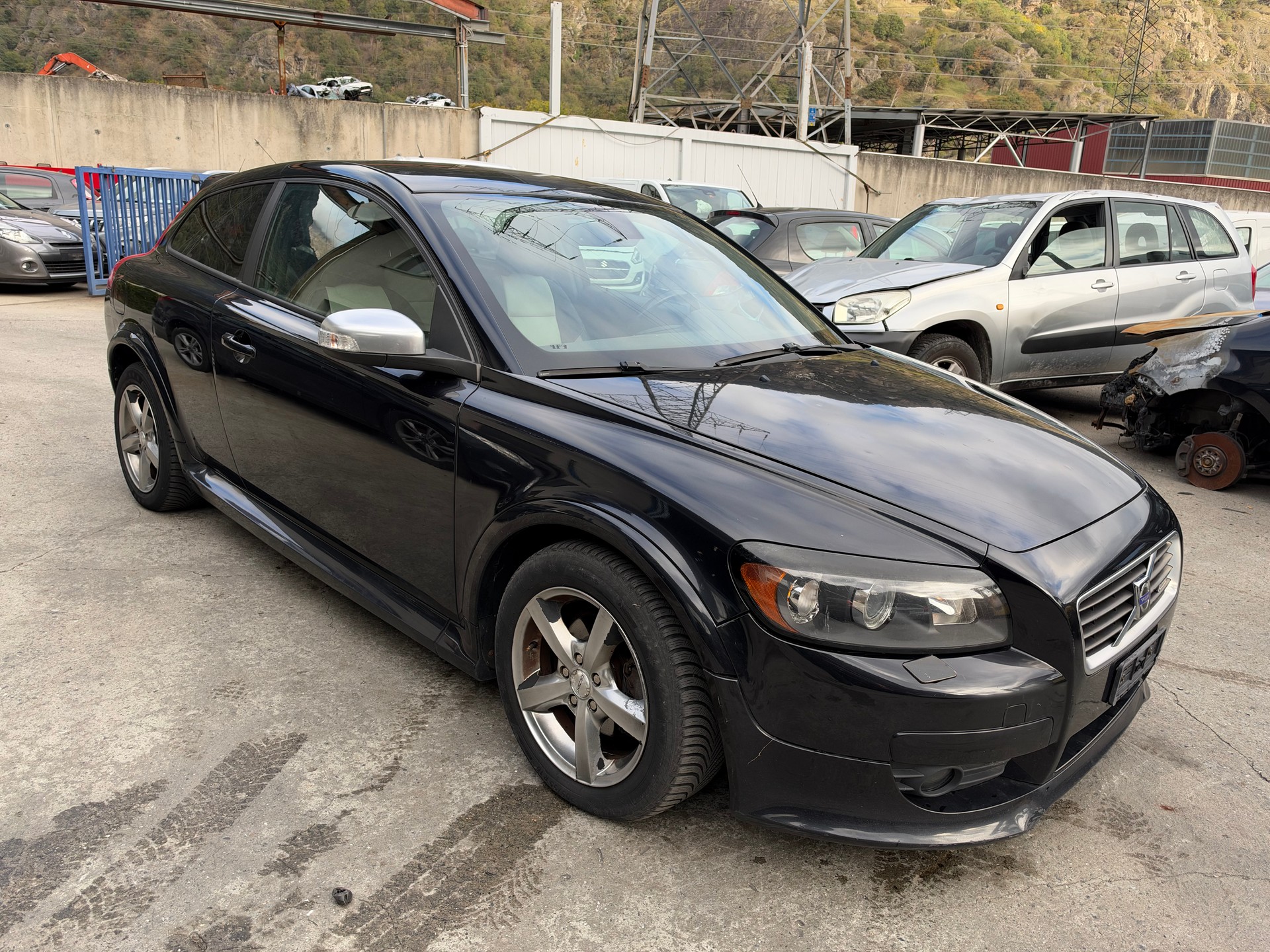 VOLVO C30 2.0D-image-2