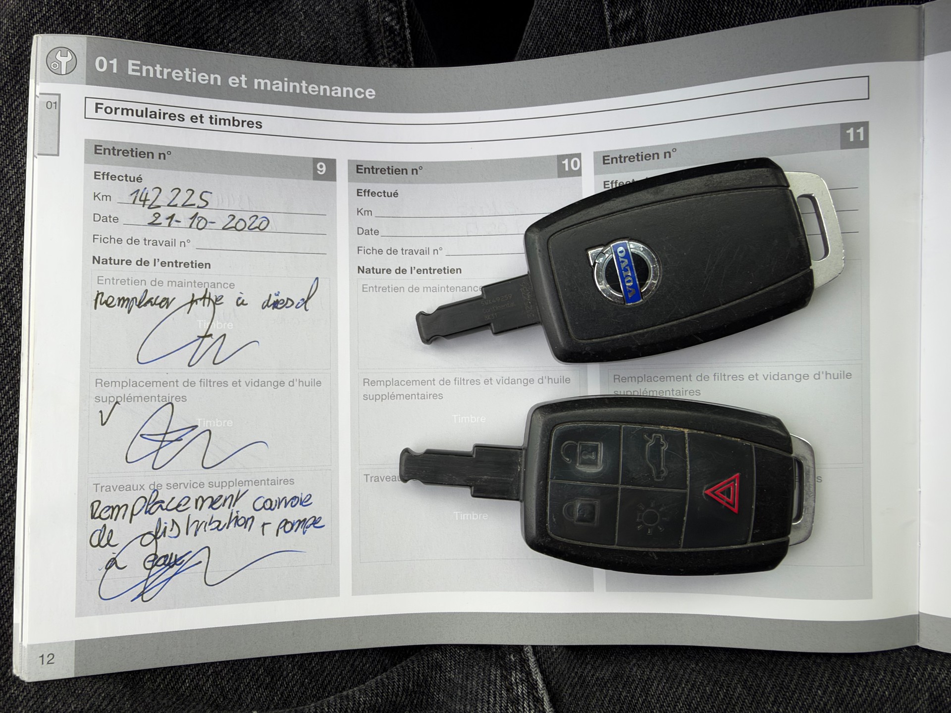 VOLVO C30 2.0D-image-13