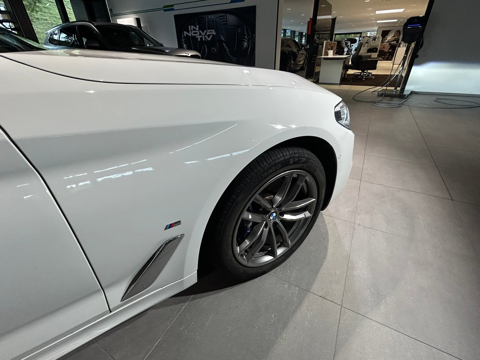 BMW 530e xDrive Pure M Sport Edition Steptronic-image-17