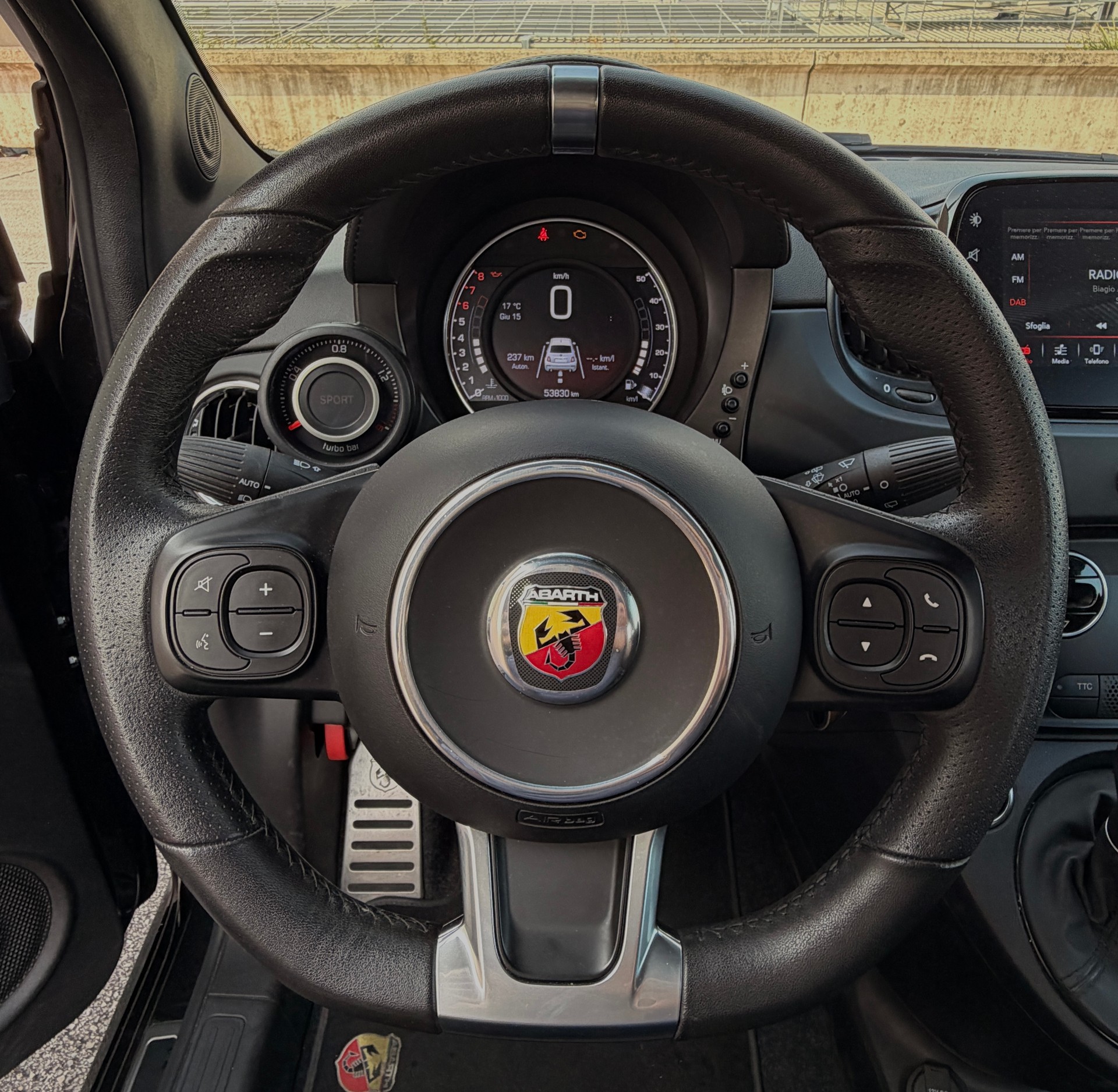 FIAT 595 1.4 16V Turbo Abarth F595-image-12